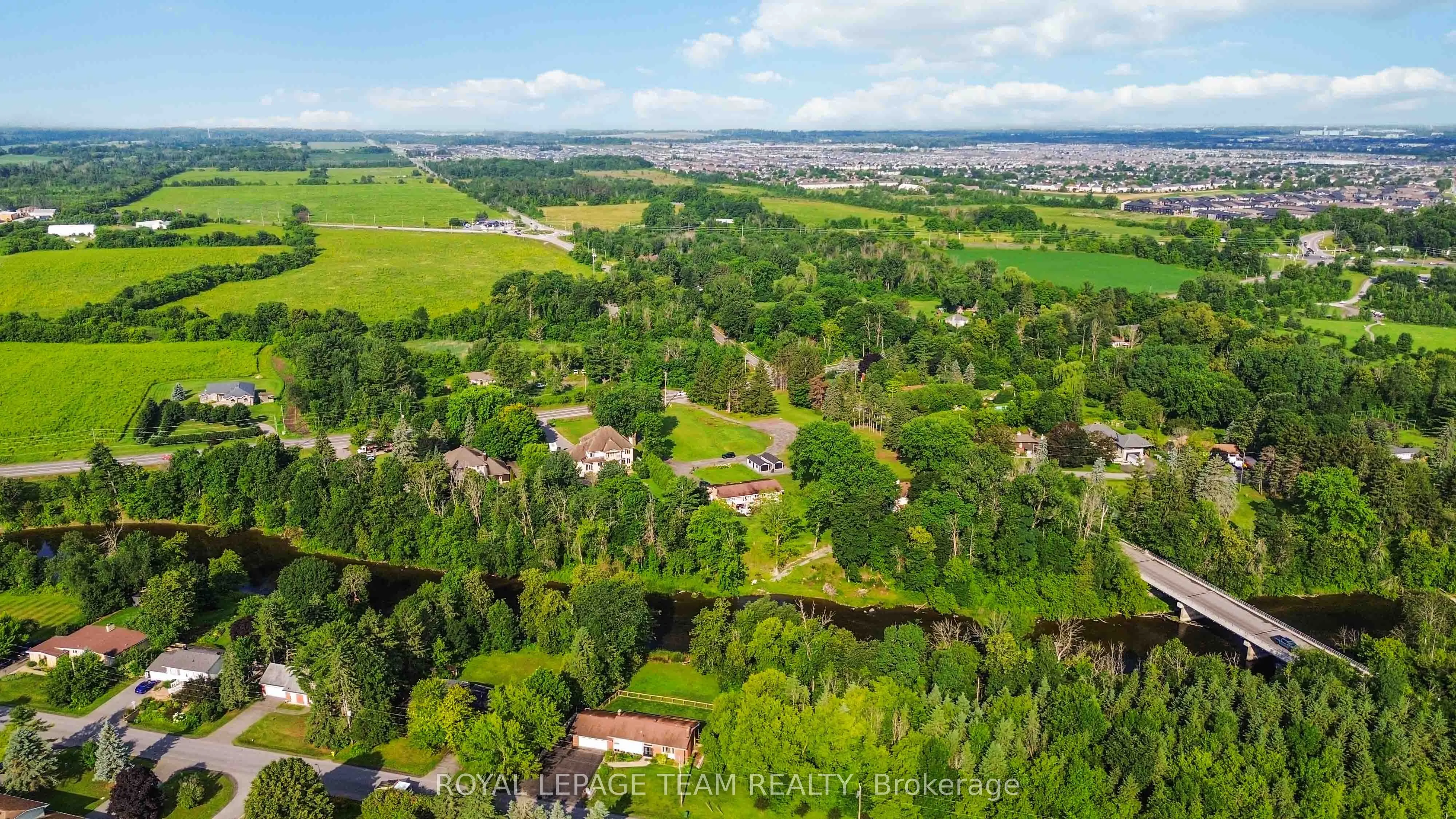 4003 Rideau Valley Drive N