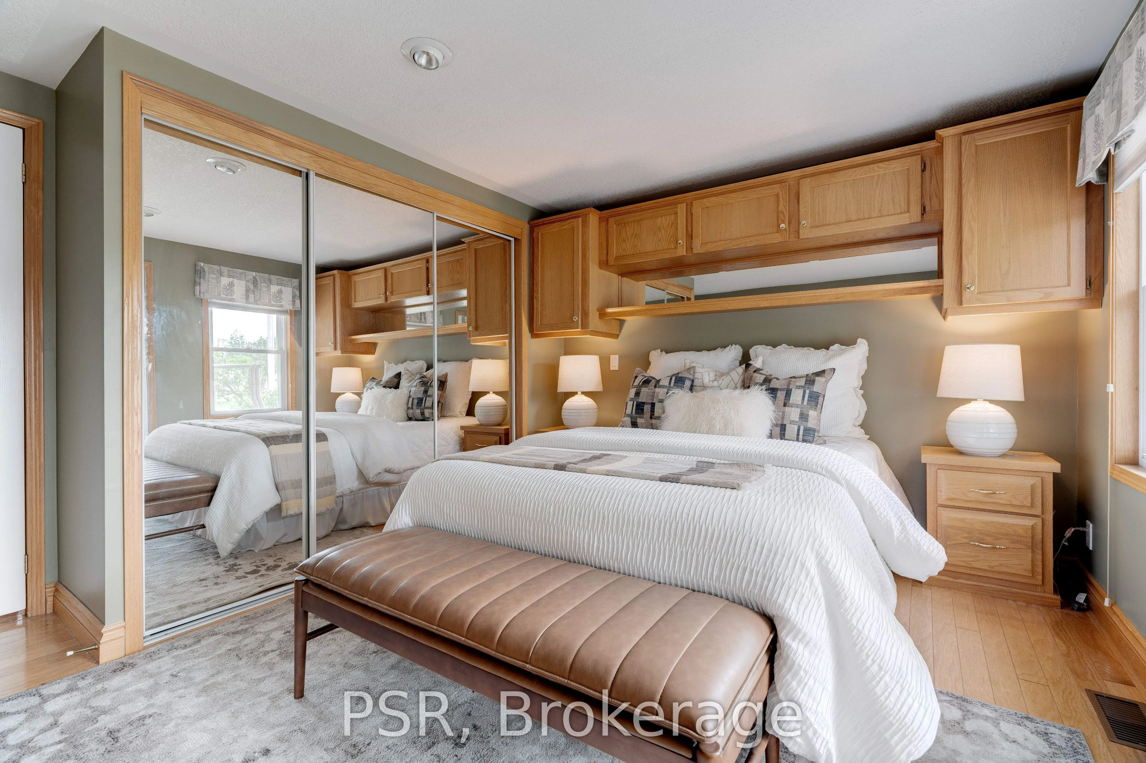 48 Lakeshore Drive