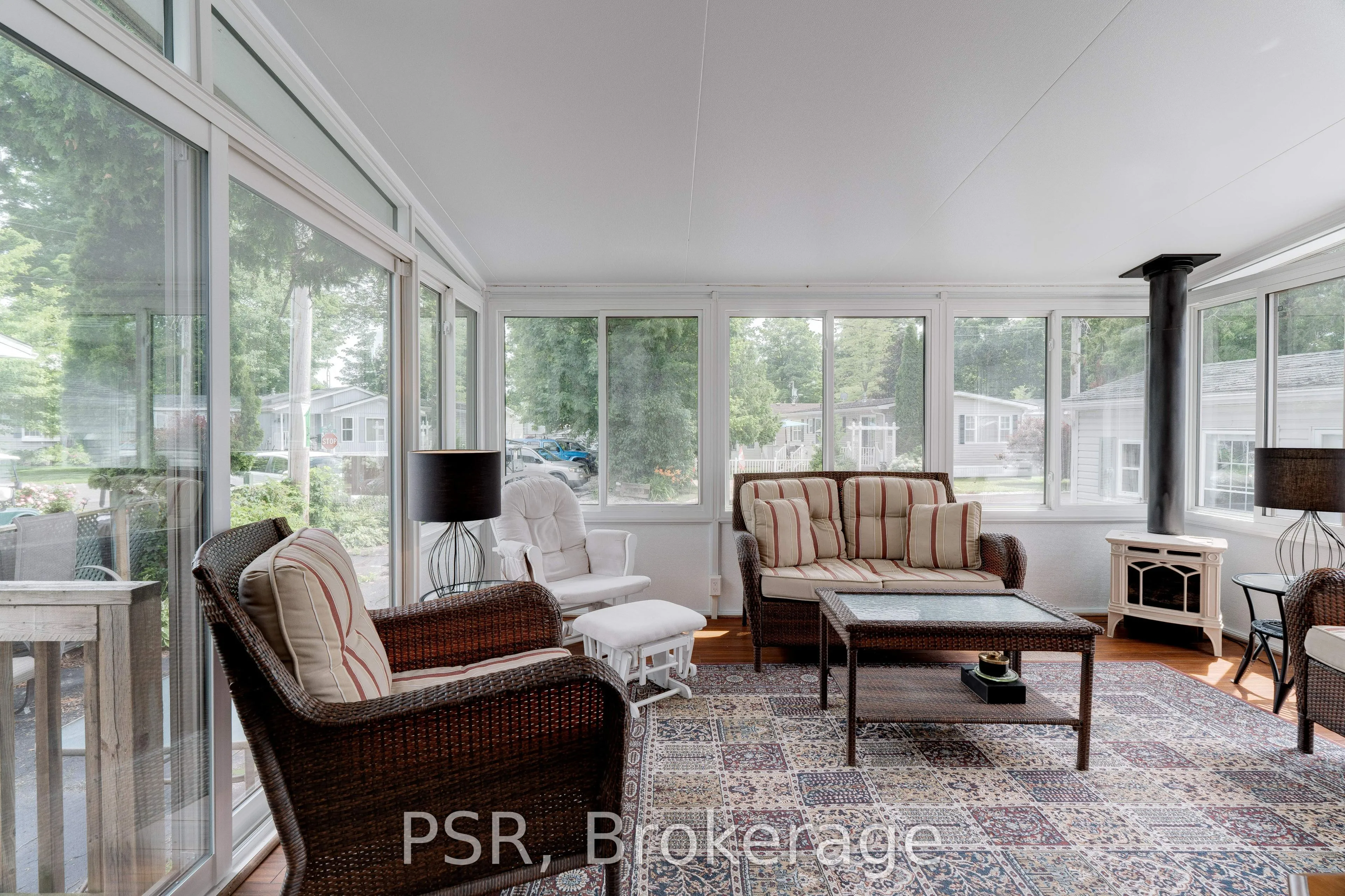 48 Lakeshore Drive