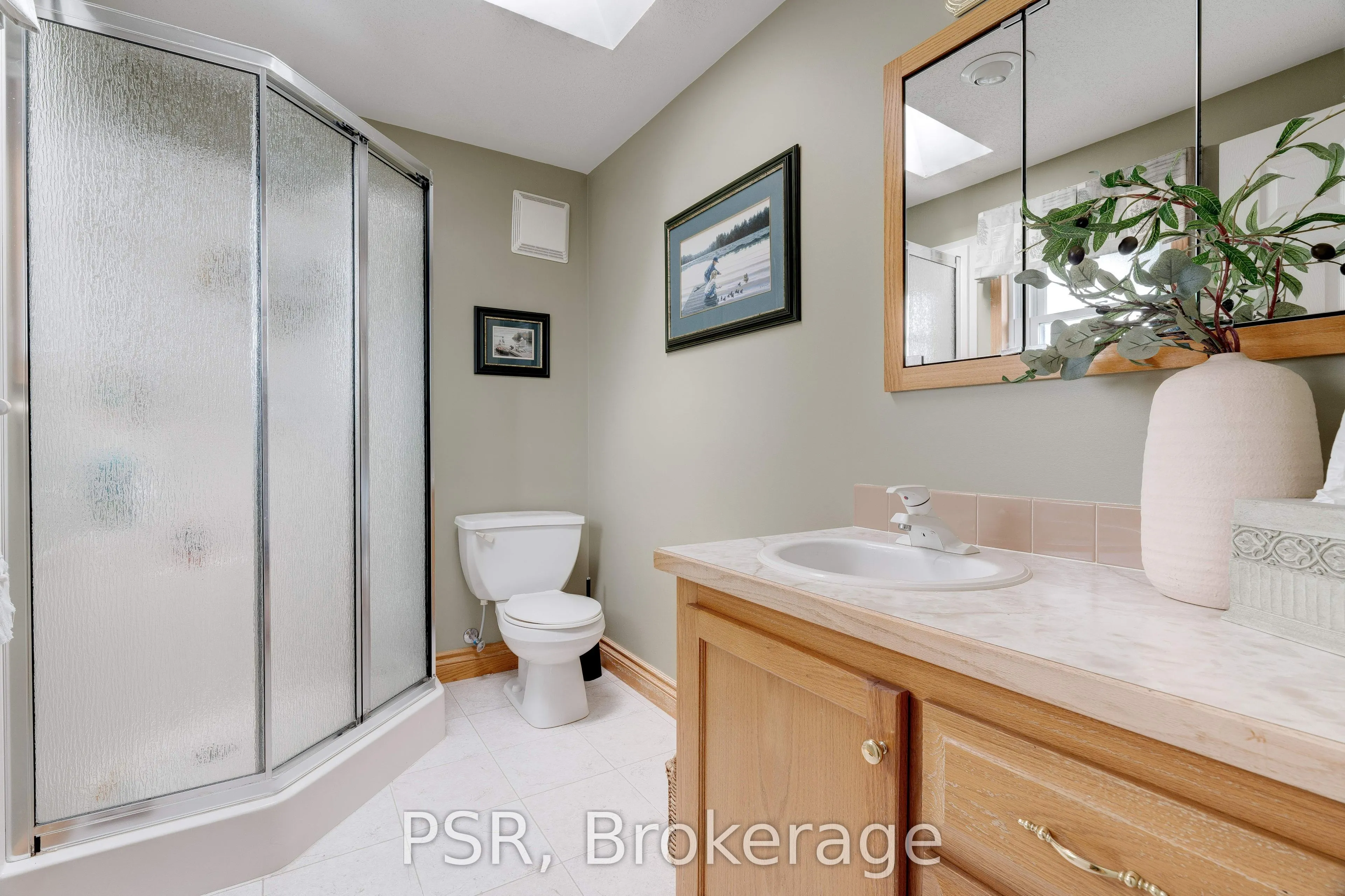 48 Lakeshore Drive