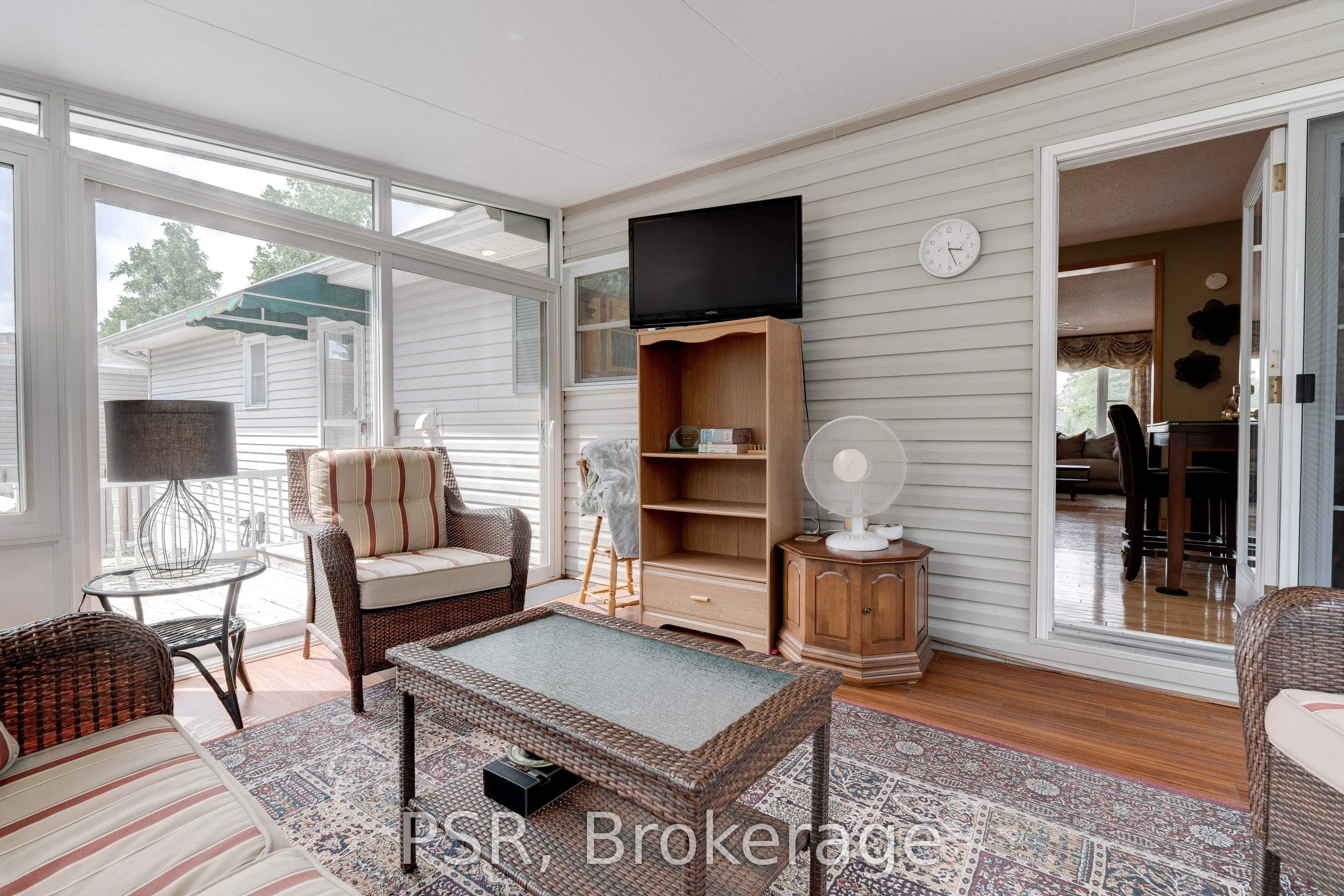 48 Lakeshore Drive