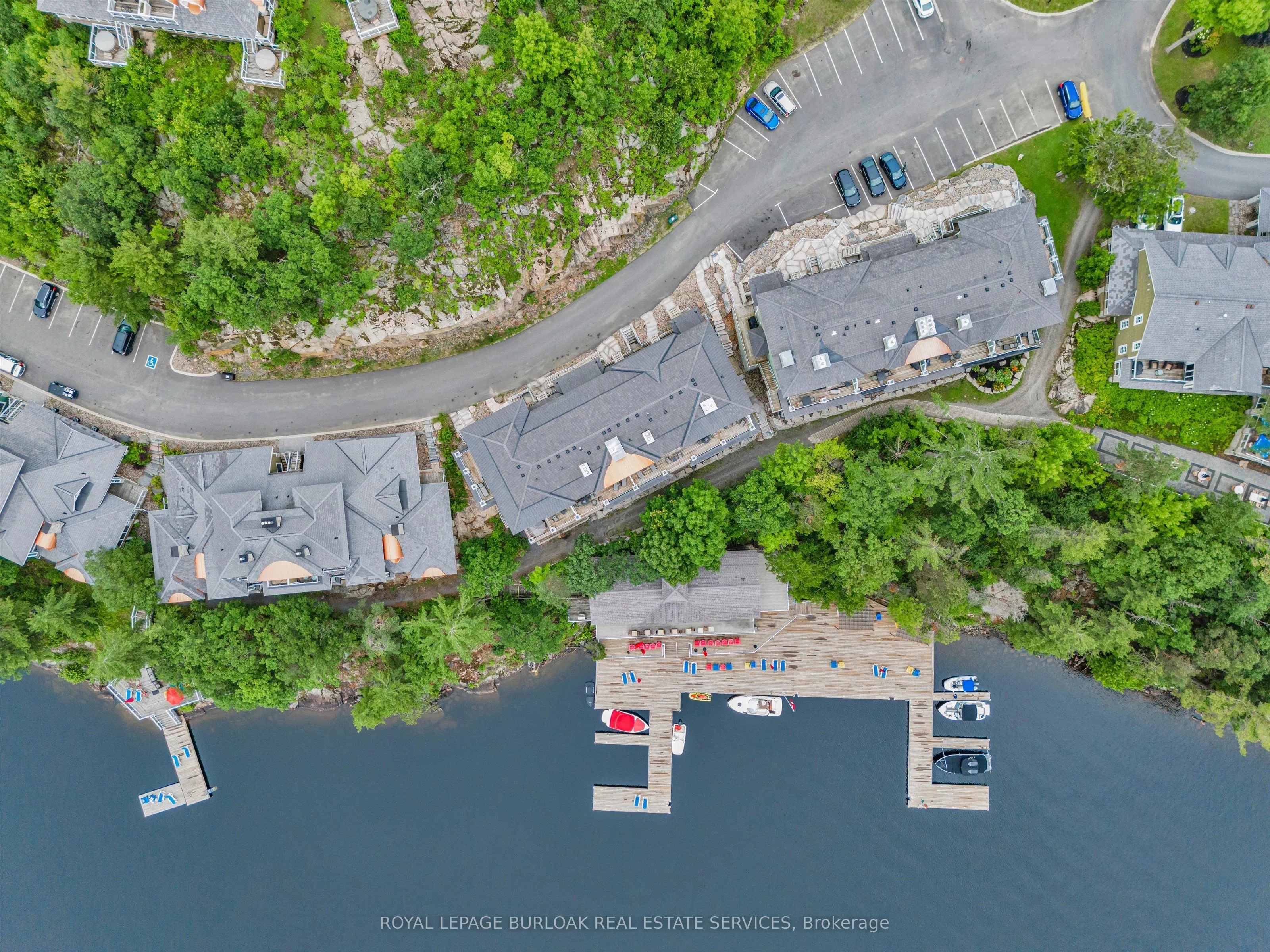 1869 Muskoka 118 Road W, #BTW -101