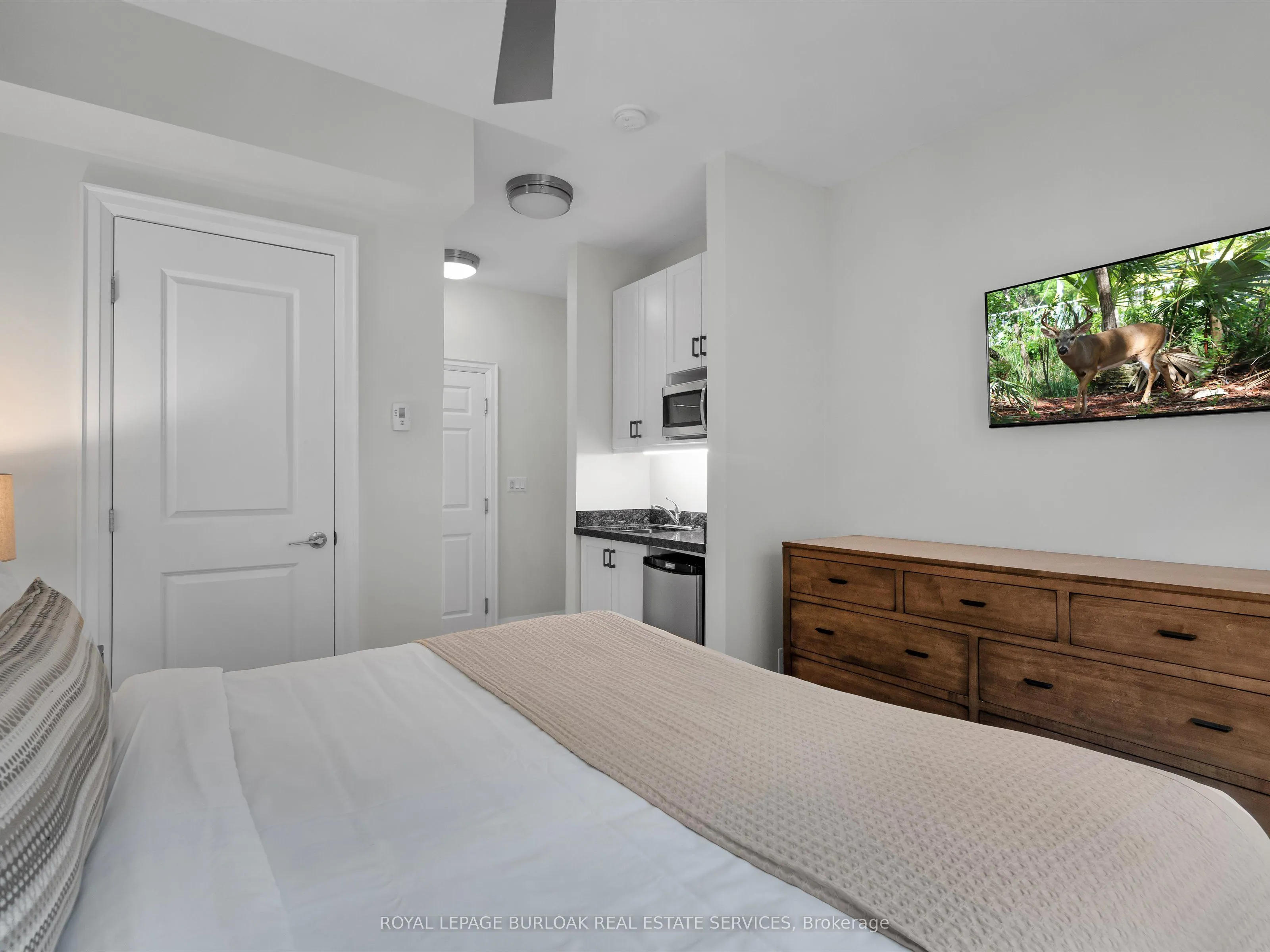 1869 Muskoka 118 Road W, #BTW -101