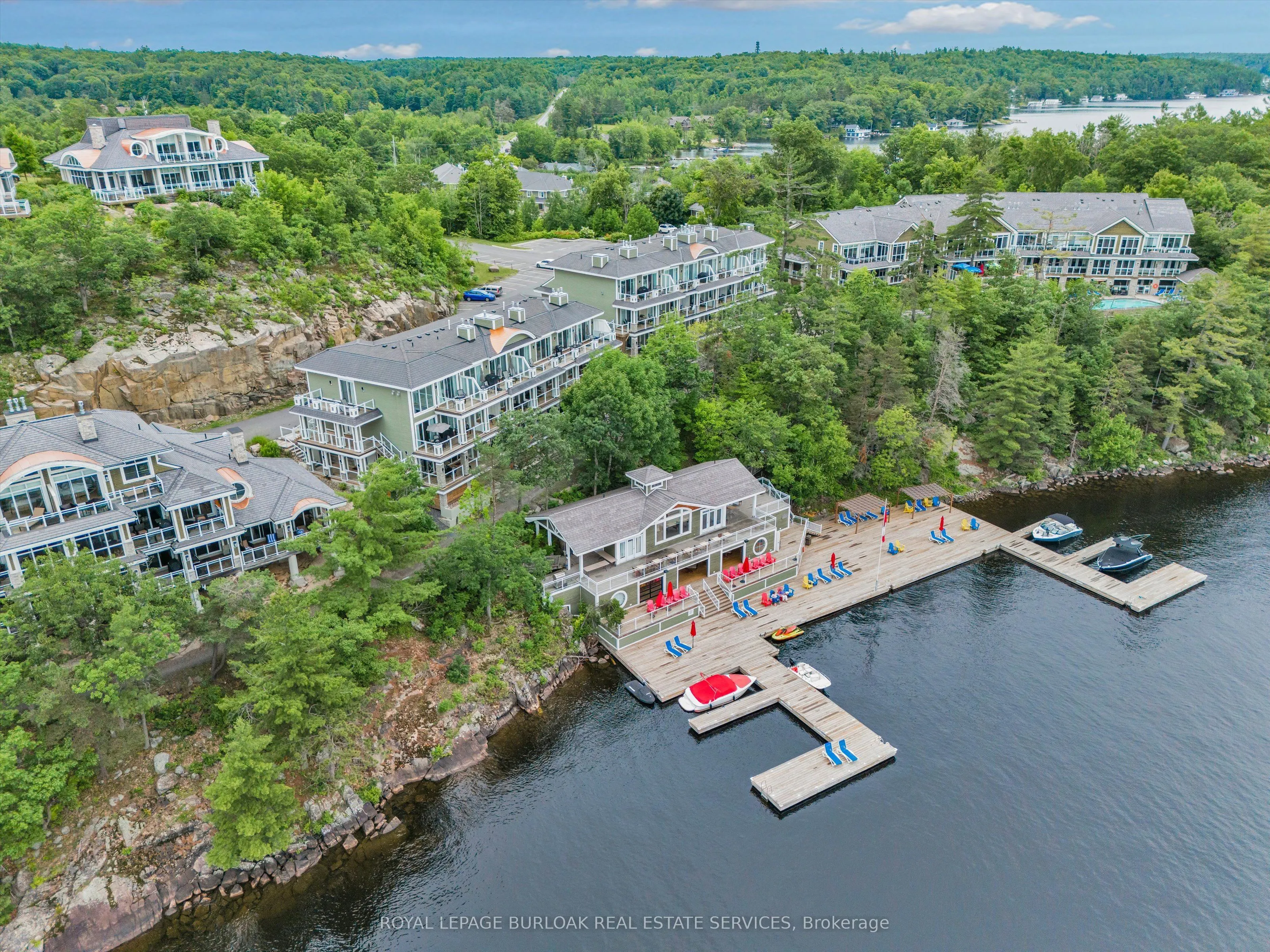 1869 Muskoka 118 Road W, #BTW -101