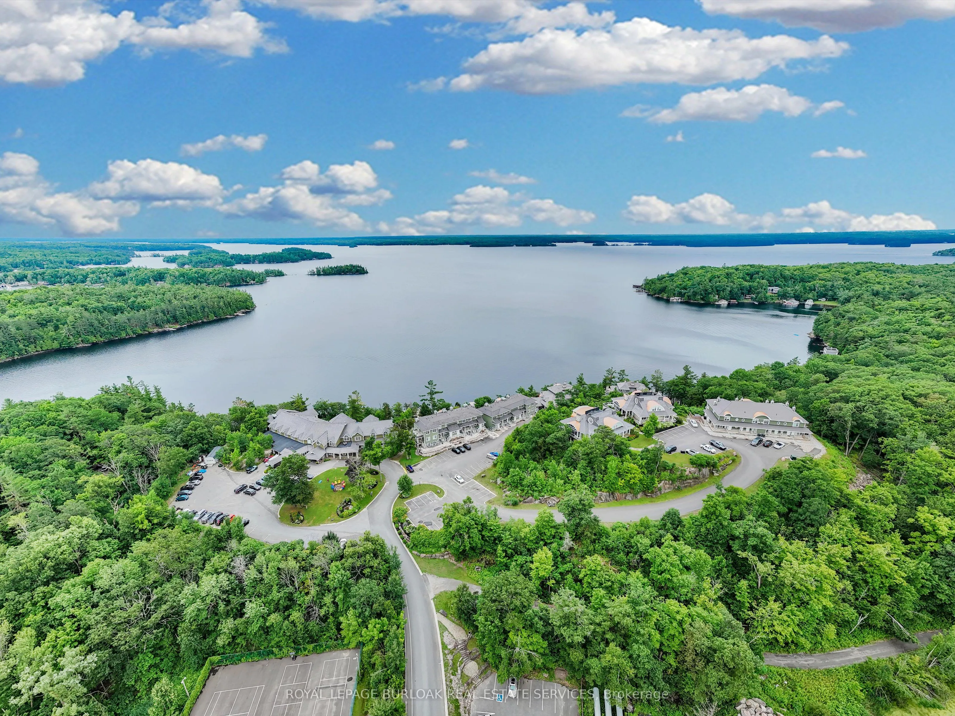 1869 Muskoka 118 Road W, #BTW -101