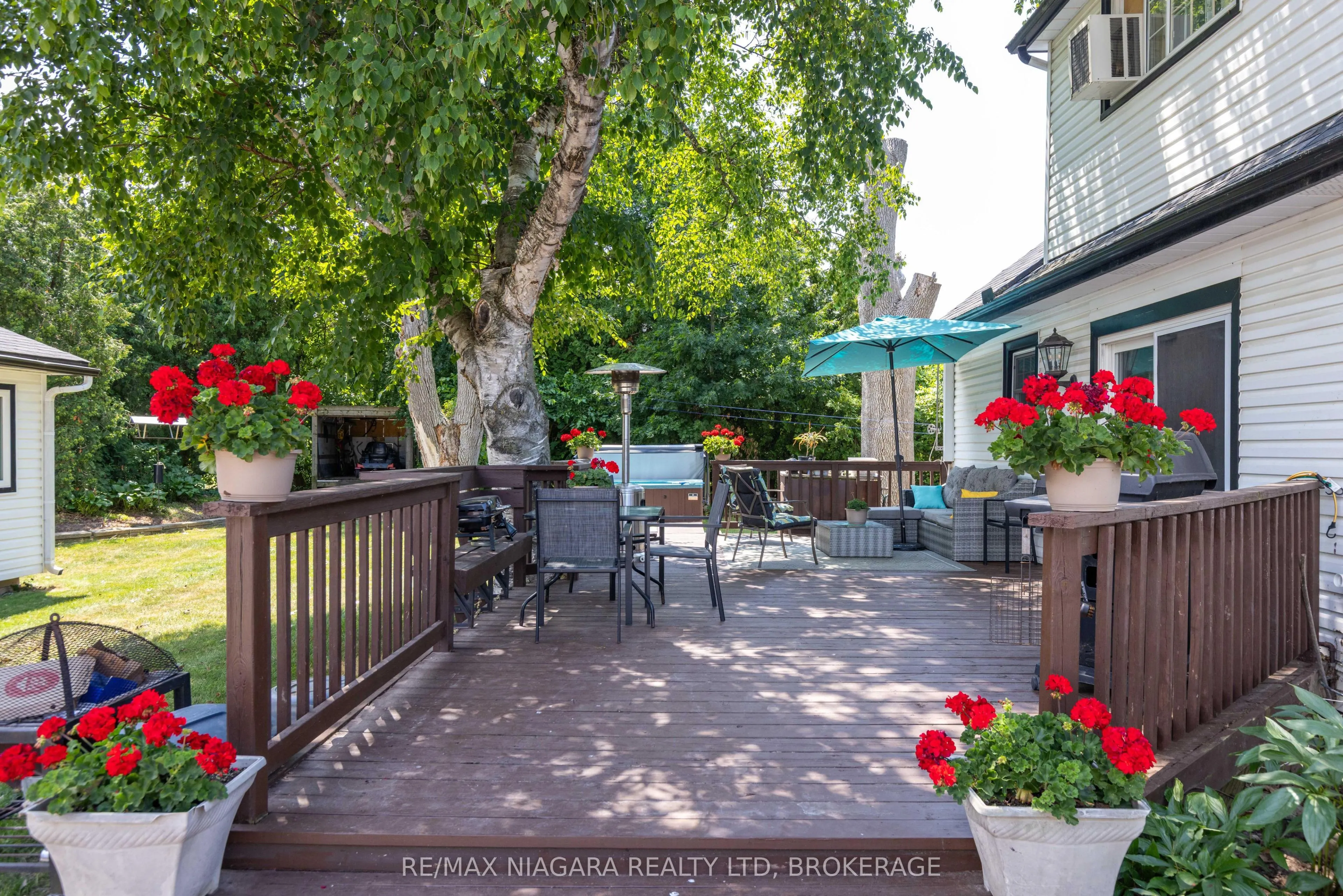 649 Lakeshore Road