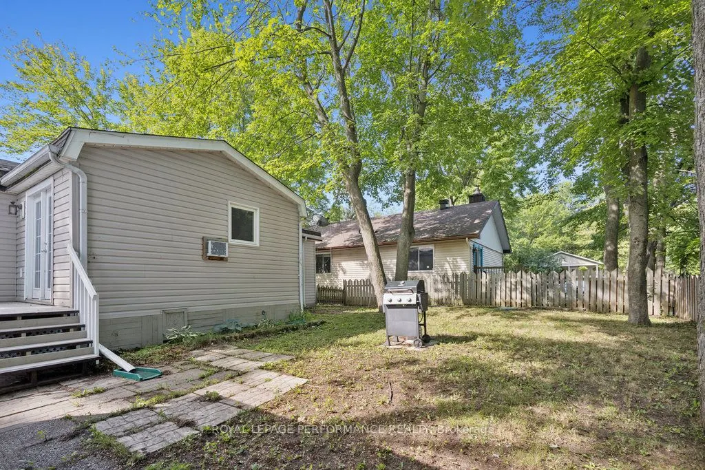 6583 Vista John Private