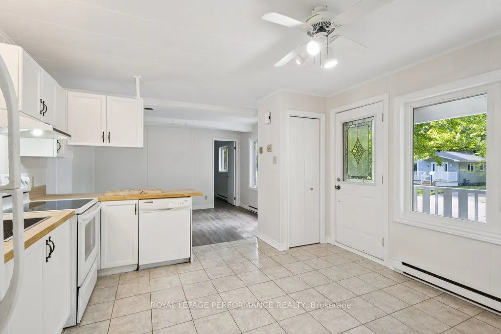 6583 Vista John Private