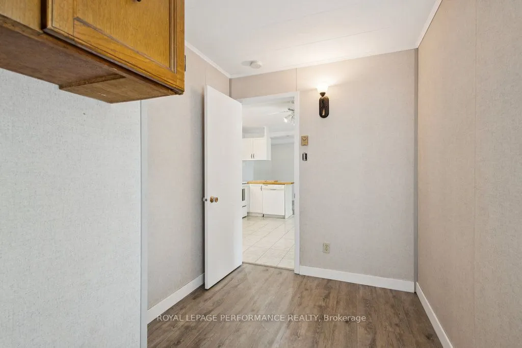 6583 Vista John Private