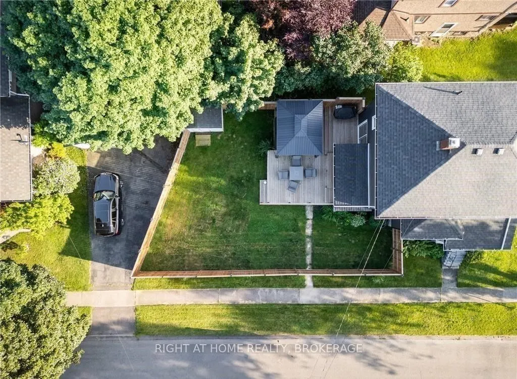 129 FOREST Avenue