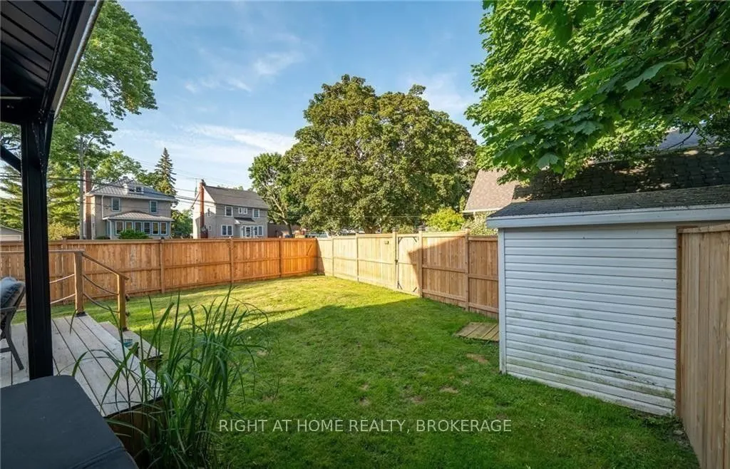 129 FOREST Avenue