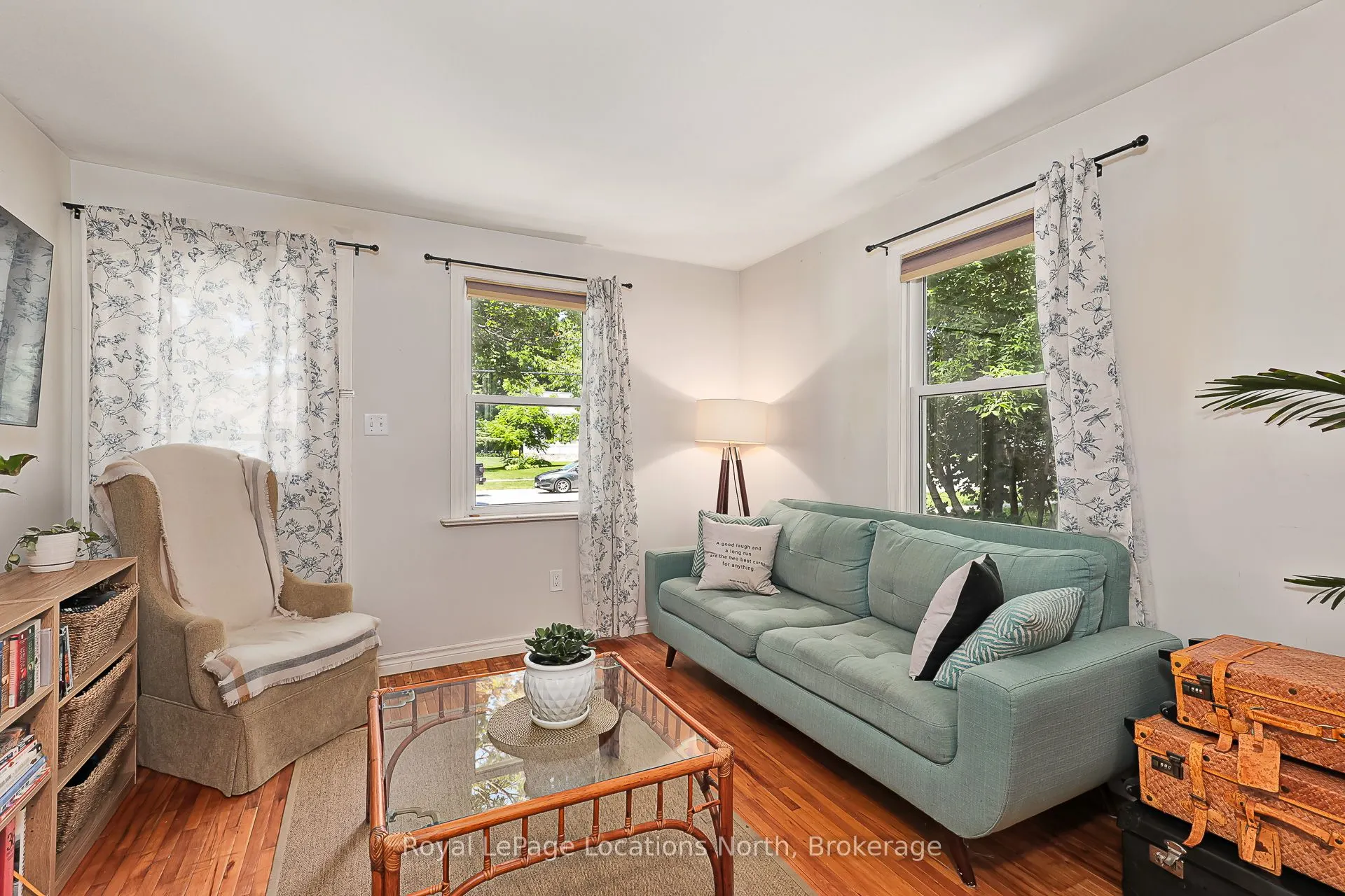 113 Bruce Street S
