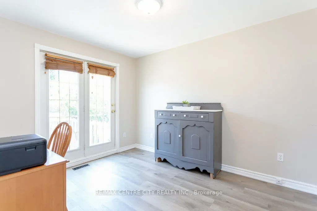 55 Melanie Drive E