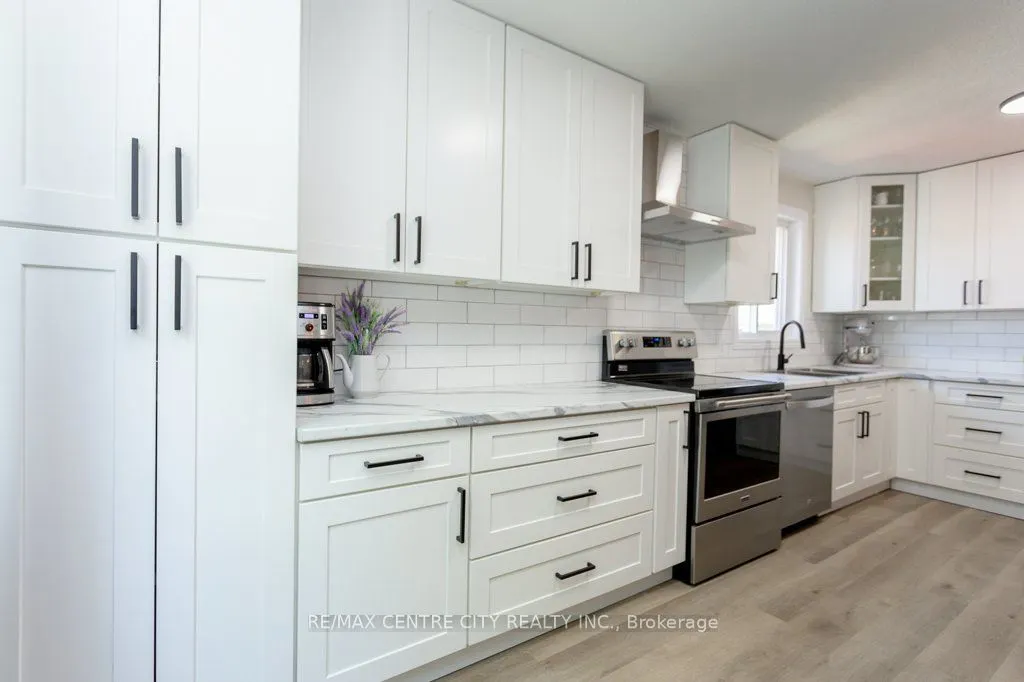55 Melanie Drive E