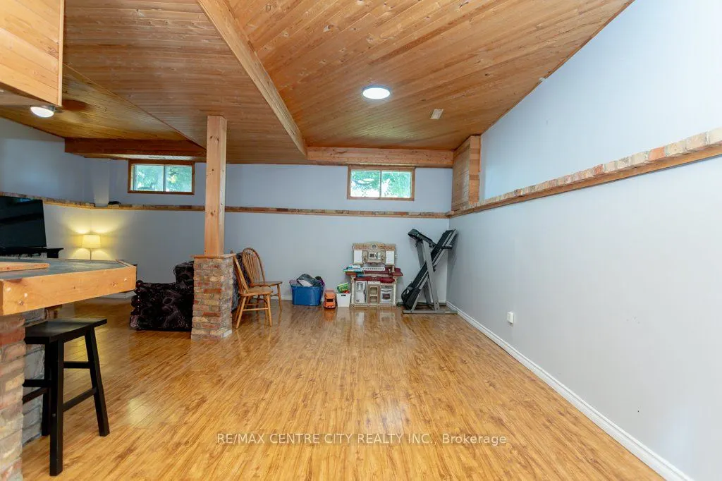 55 Melanie Drive E