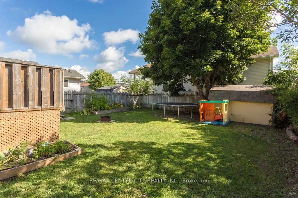 55 Melanie Drive E