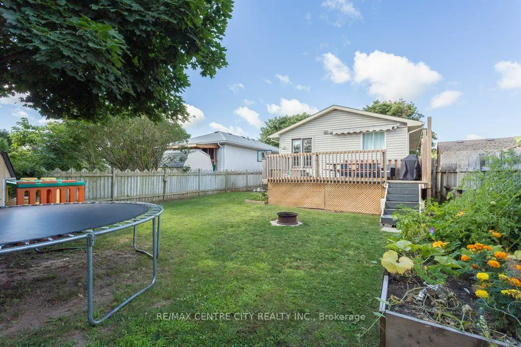 55 Melanie Drive E