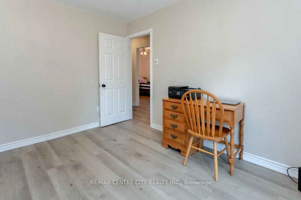 55 Melanie Drive E