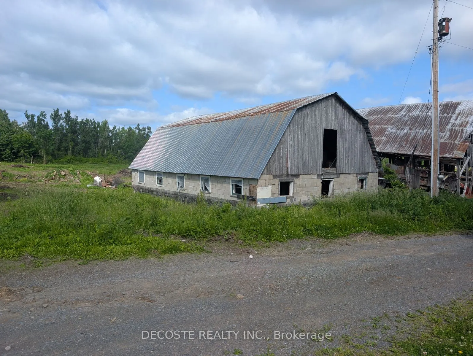 20800 Lochiel Road