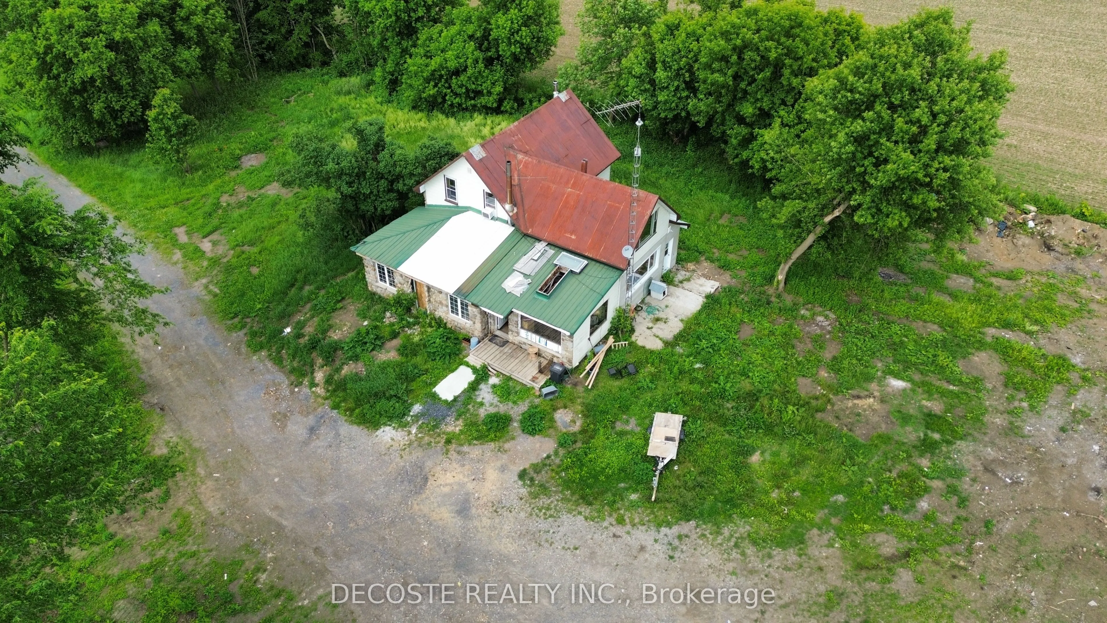 20800 Lochiel Road