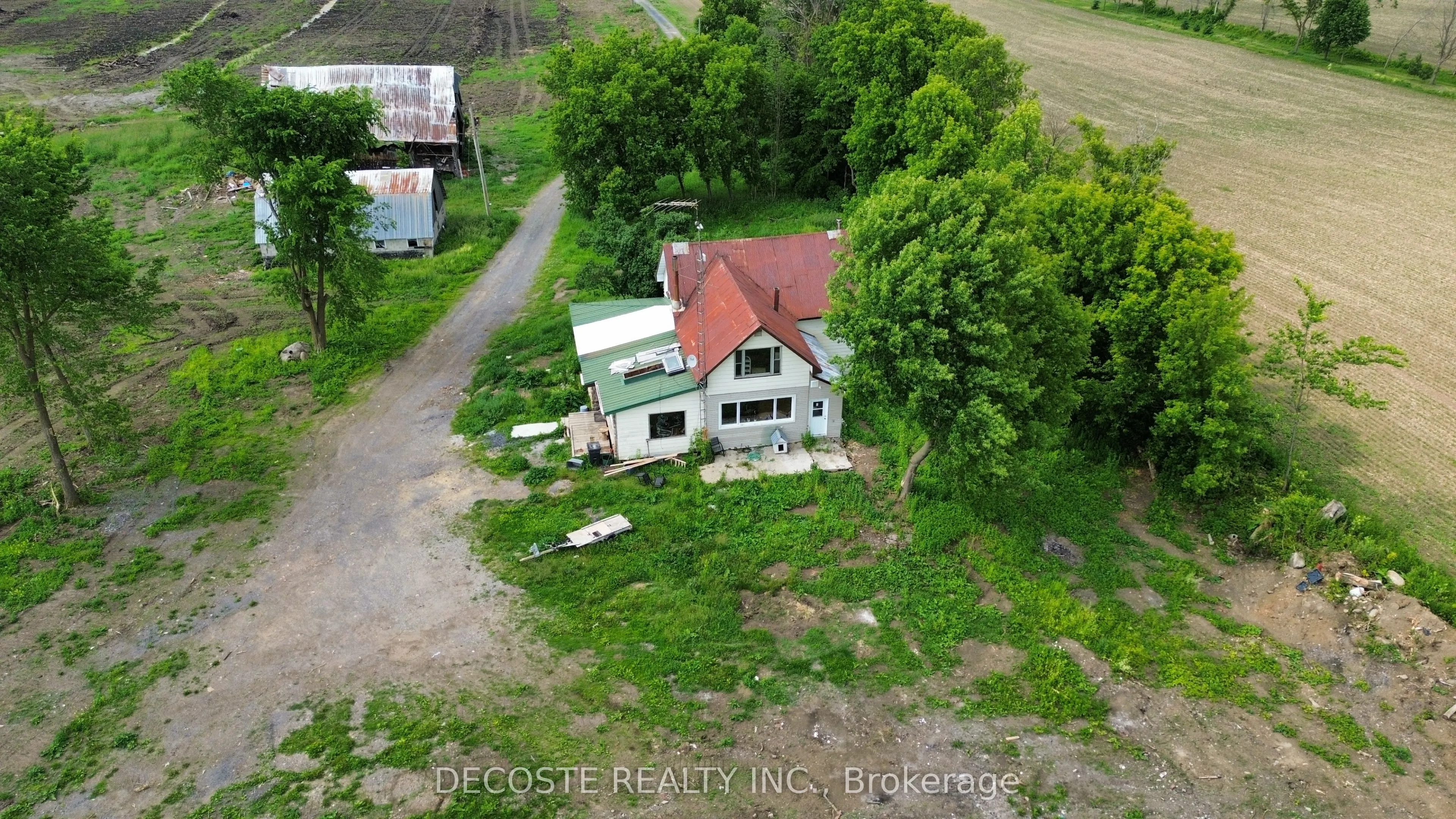 20800 Lochiel Road