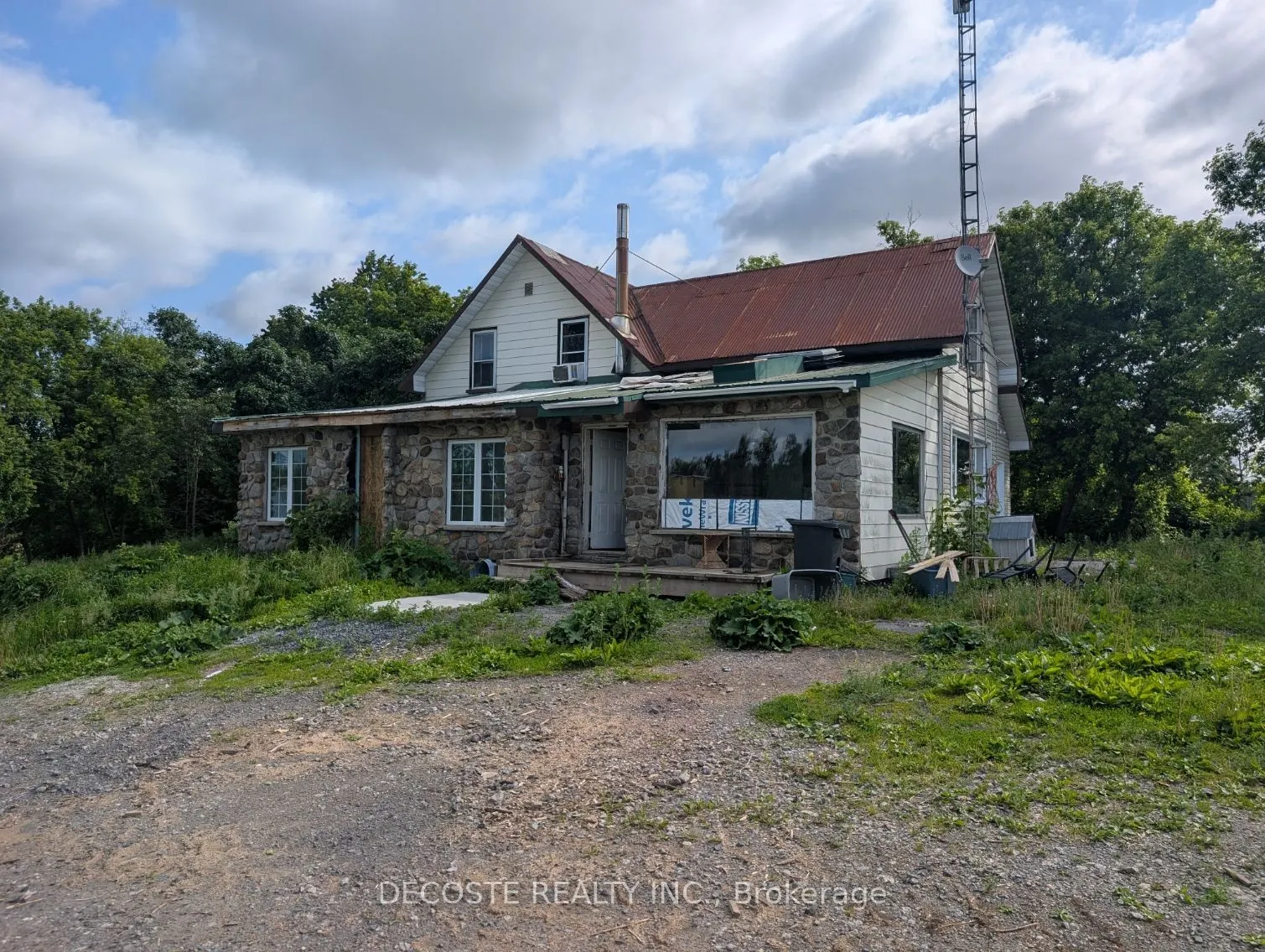 20800 Lochiel Road