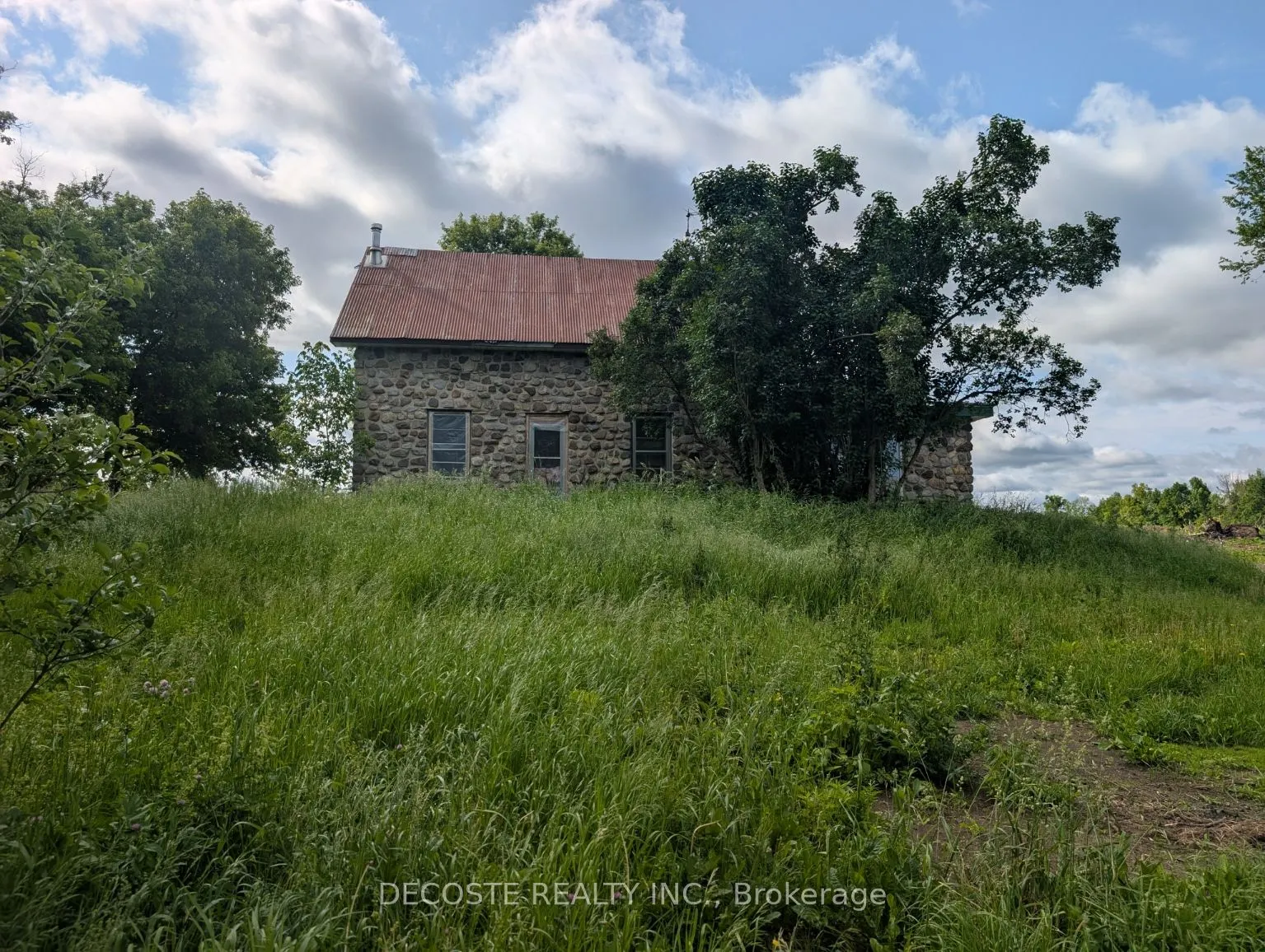 20800 Lochiel Road