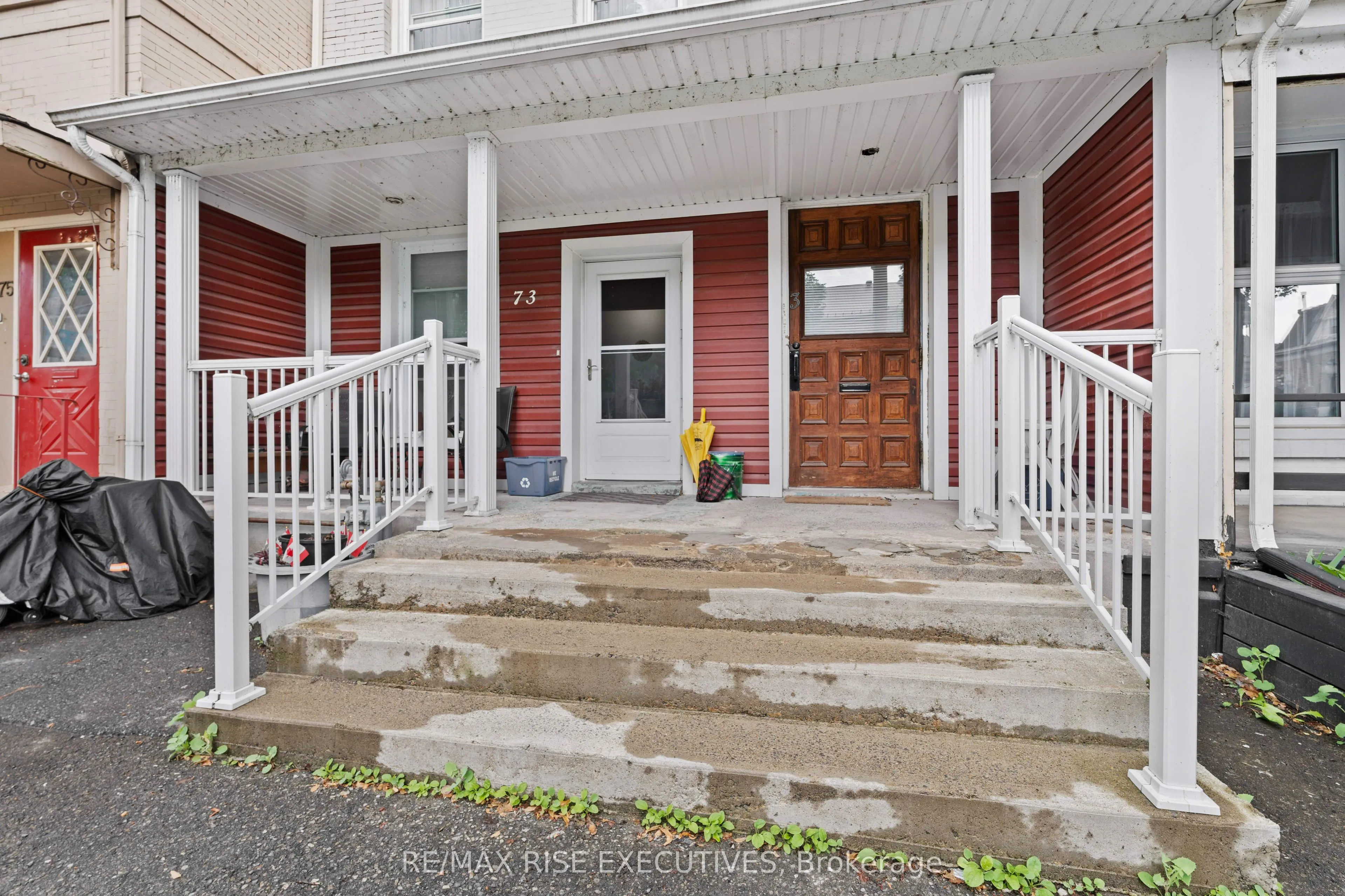 73 King Street E