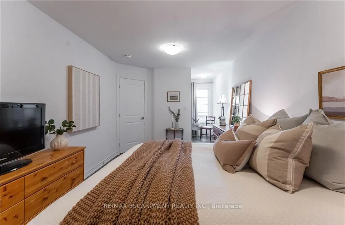 61 Soho Street, #85