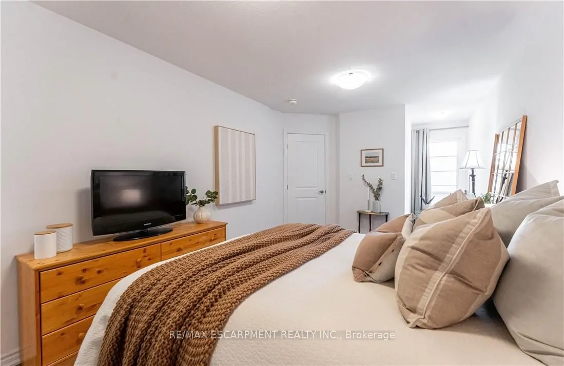 61 Soho Street, #85