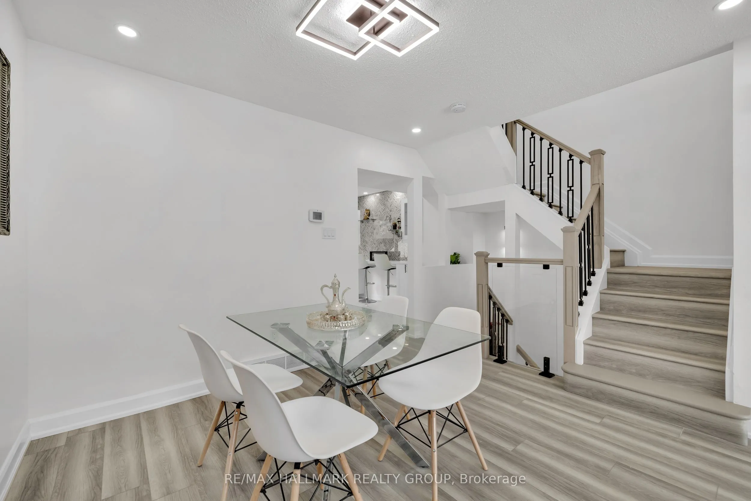 213 BOOTH Street