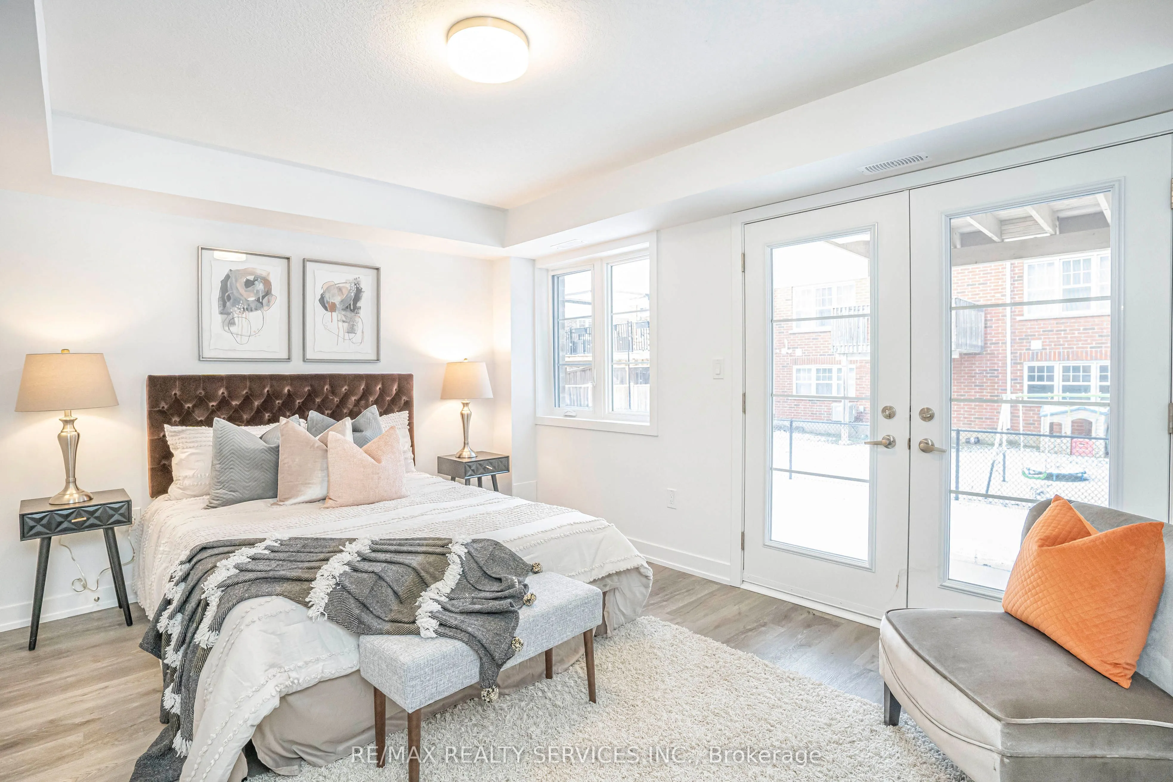 205 West Oak Trail, #32