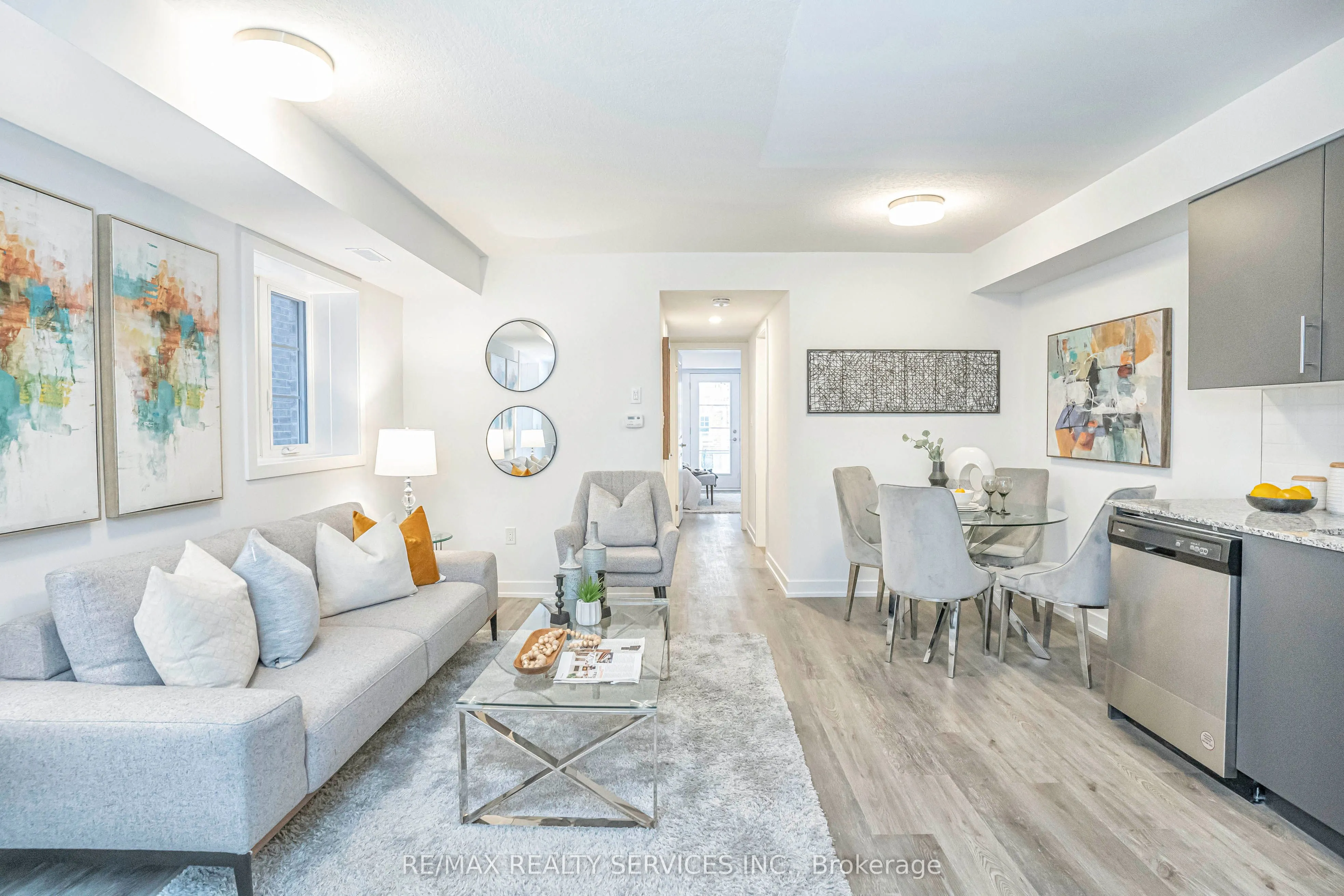 205 West Oak Trail, #32