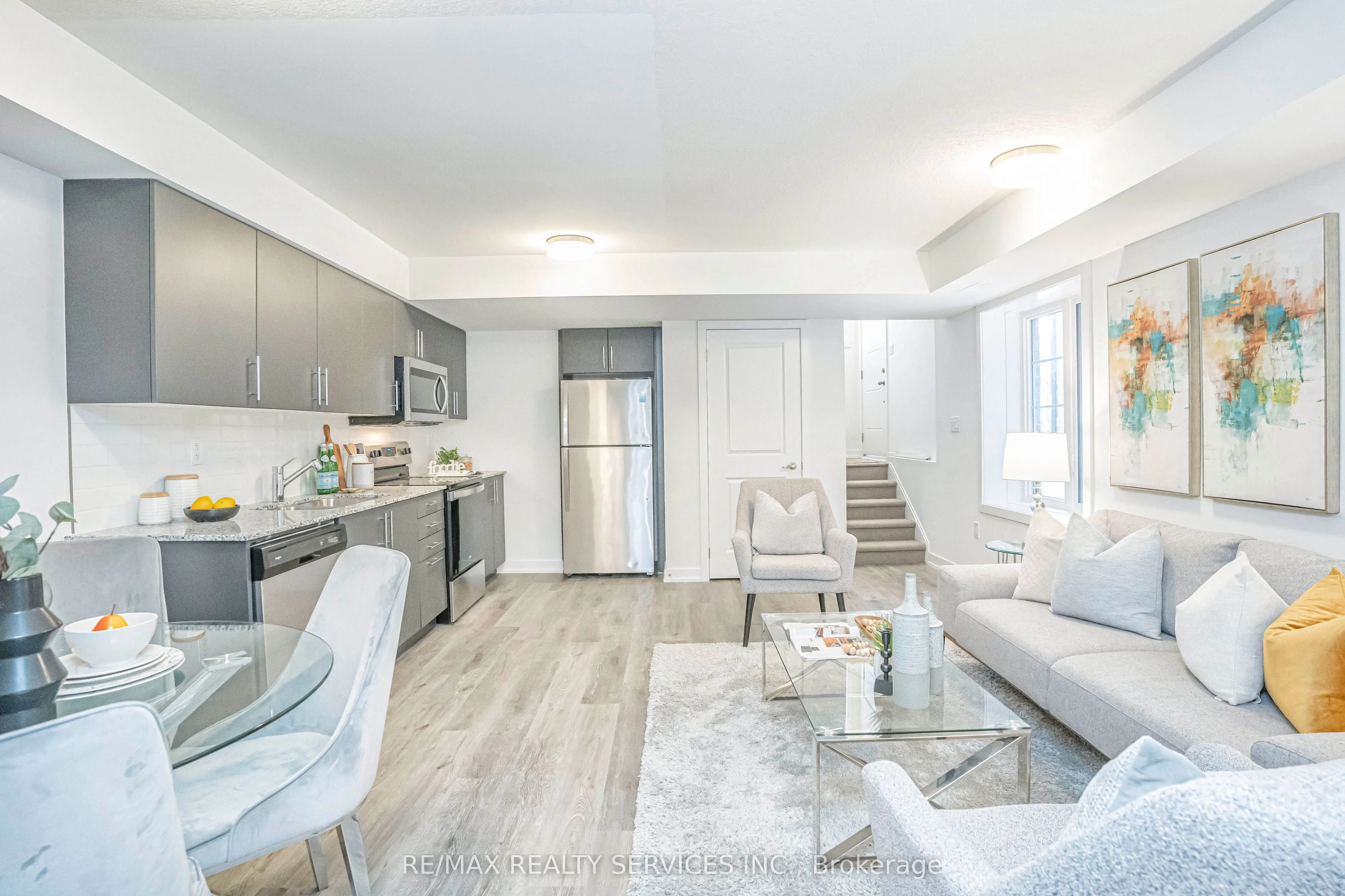 205 West Oak Trail, #32