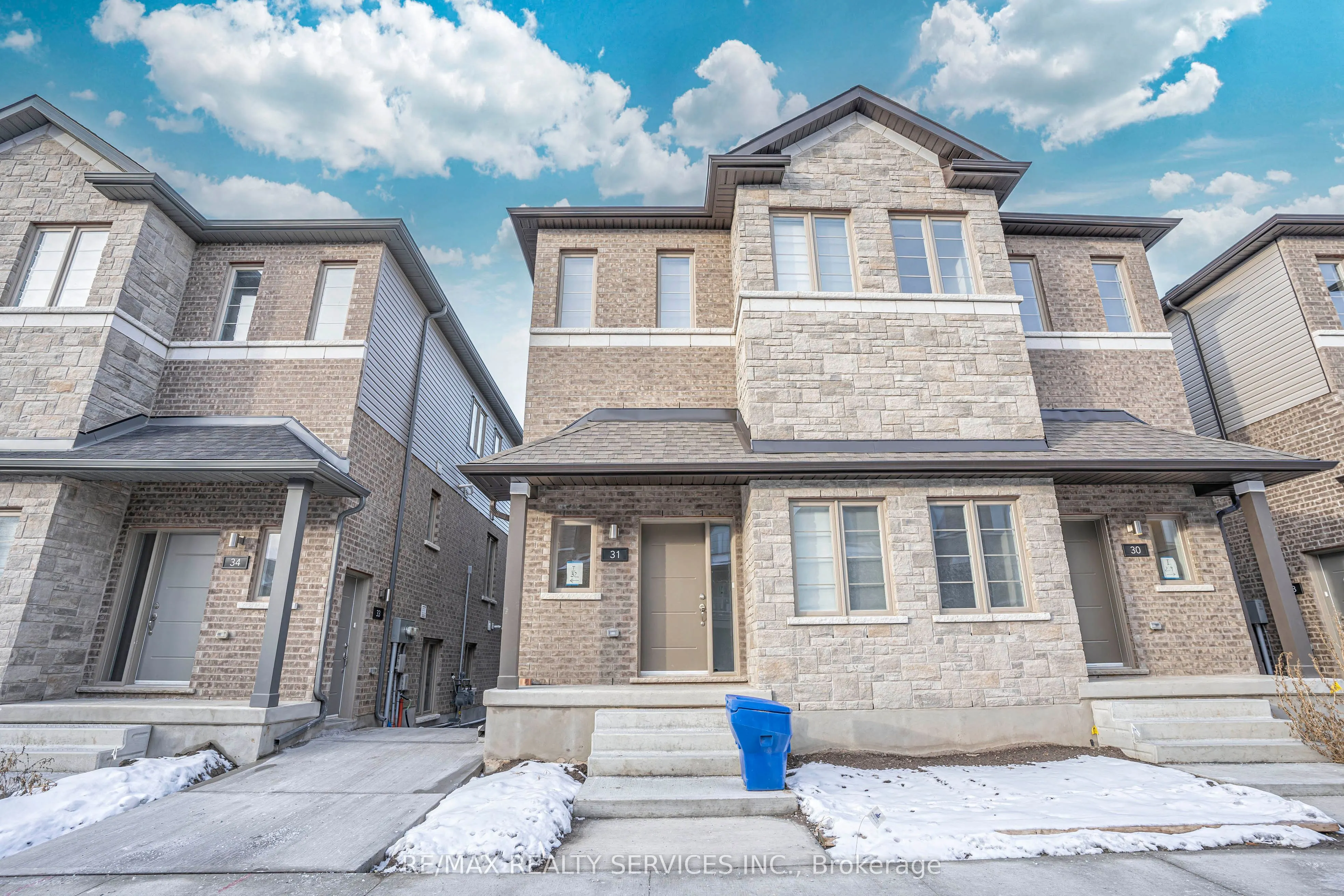 205 West Oak Trail, #32
