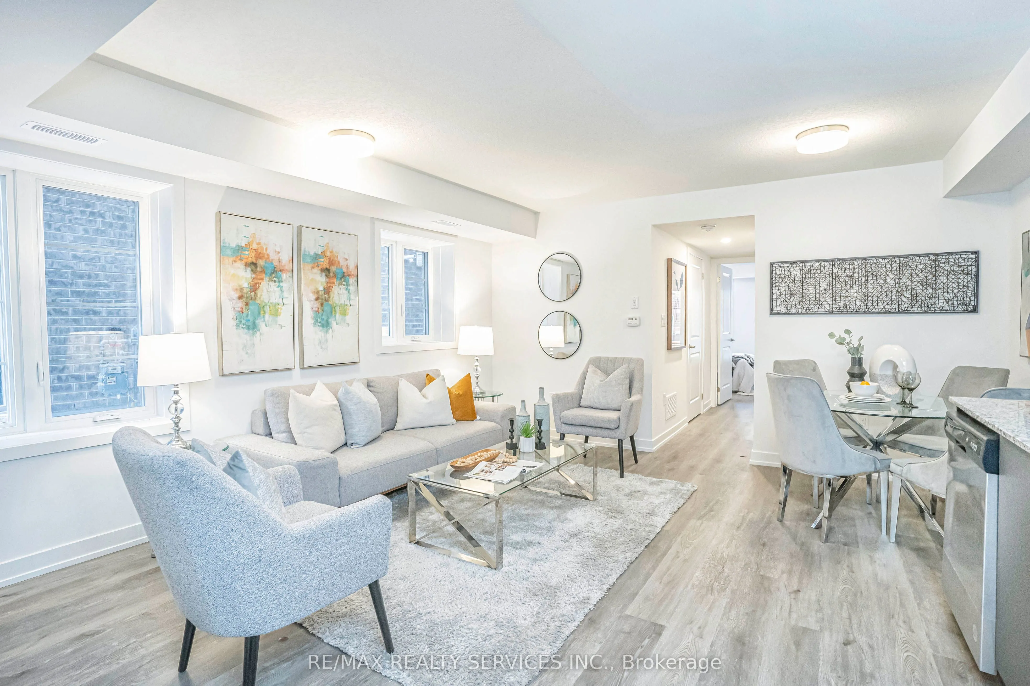205 West Oak Trail, #32