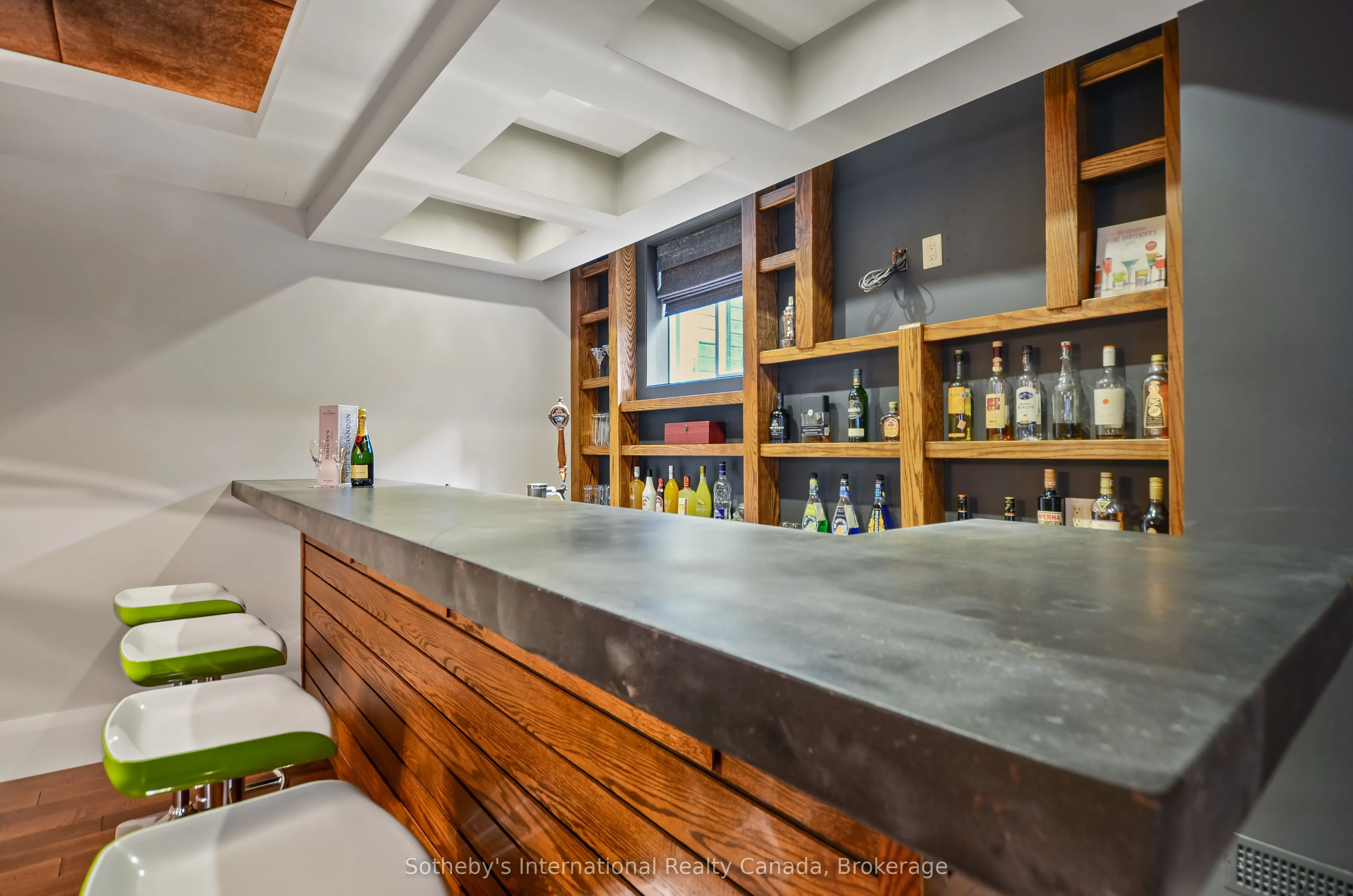 108 Hemlock Court