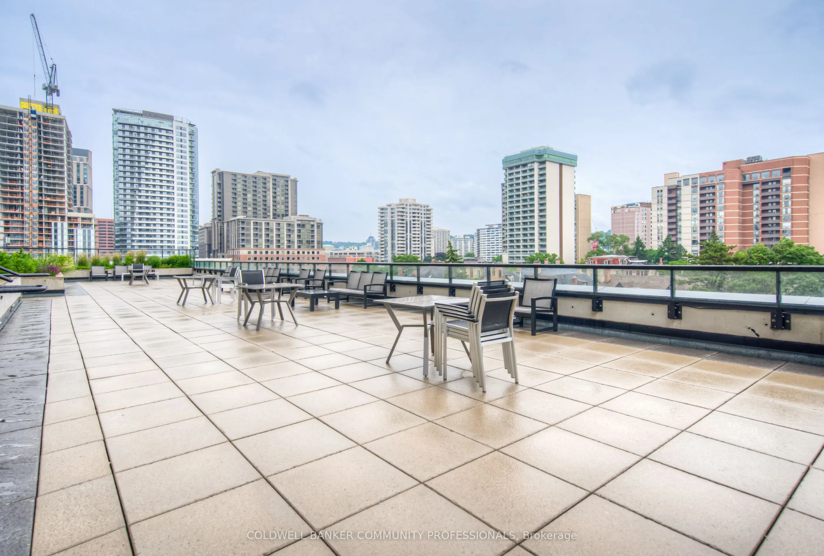 15 Queen Street S, #905