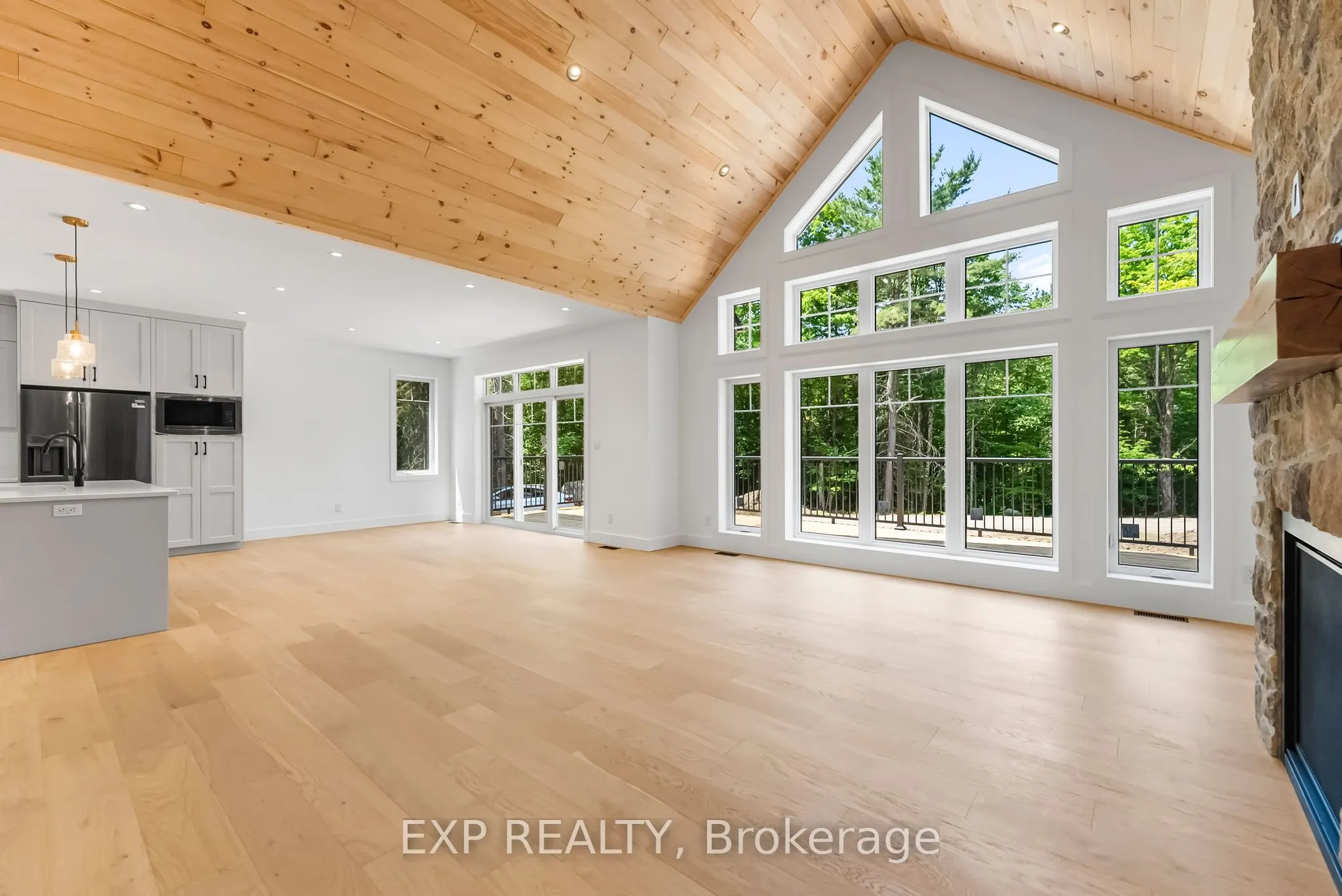 747 Lakewoods Drive