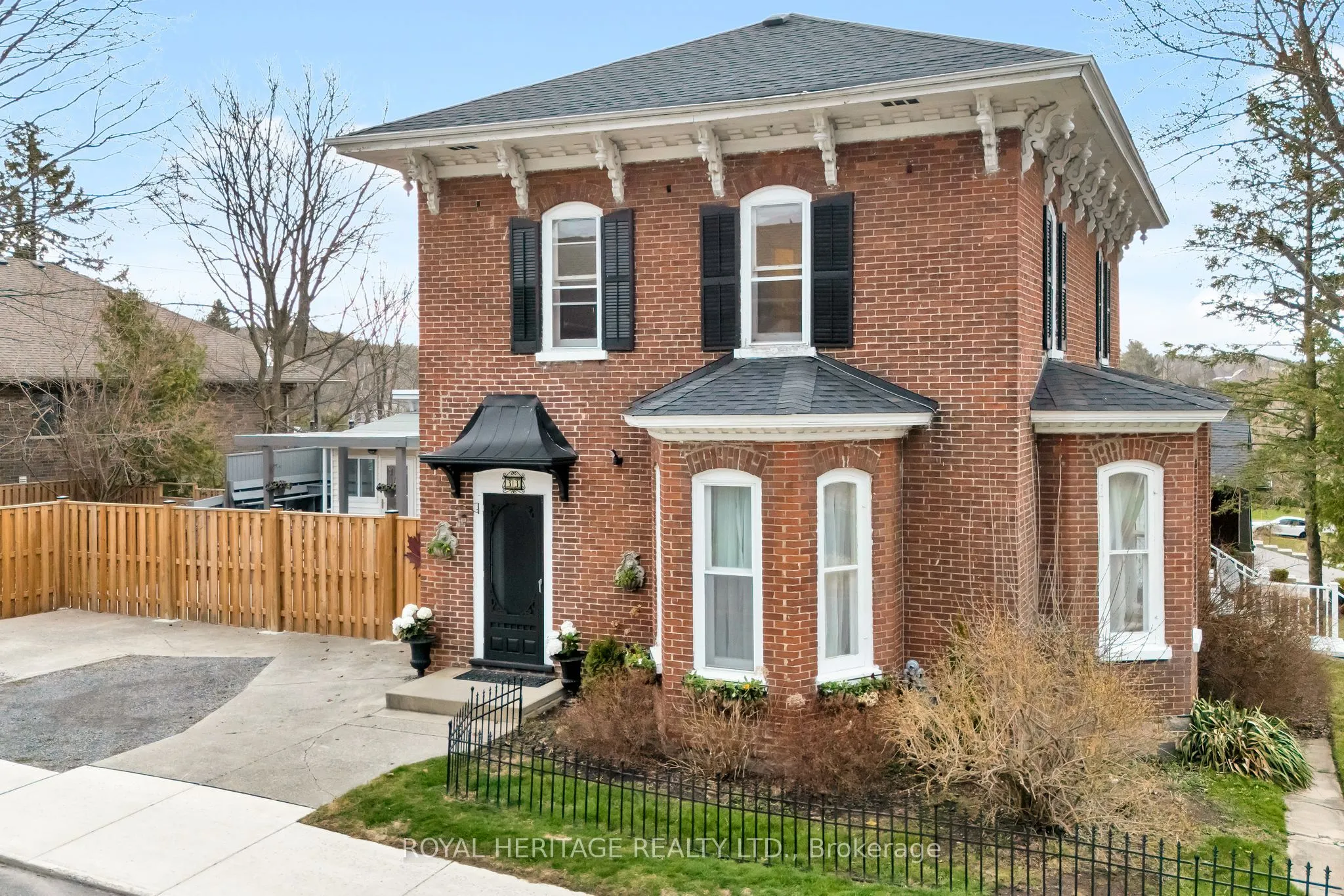 33 Kingsley Avenue