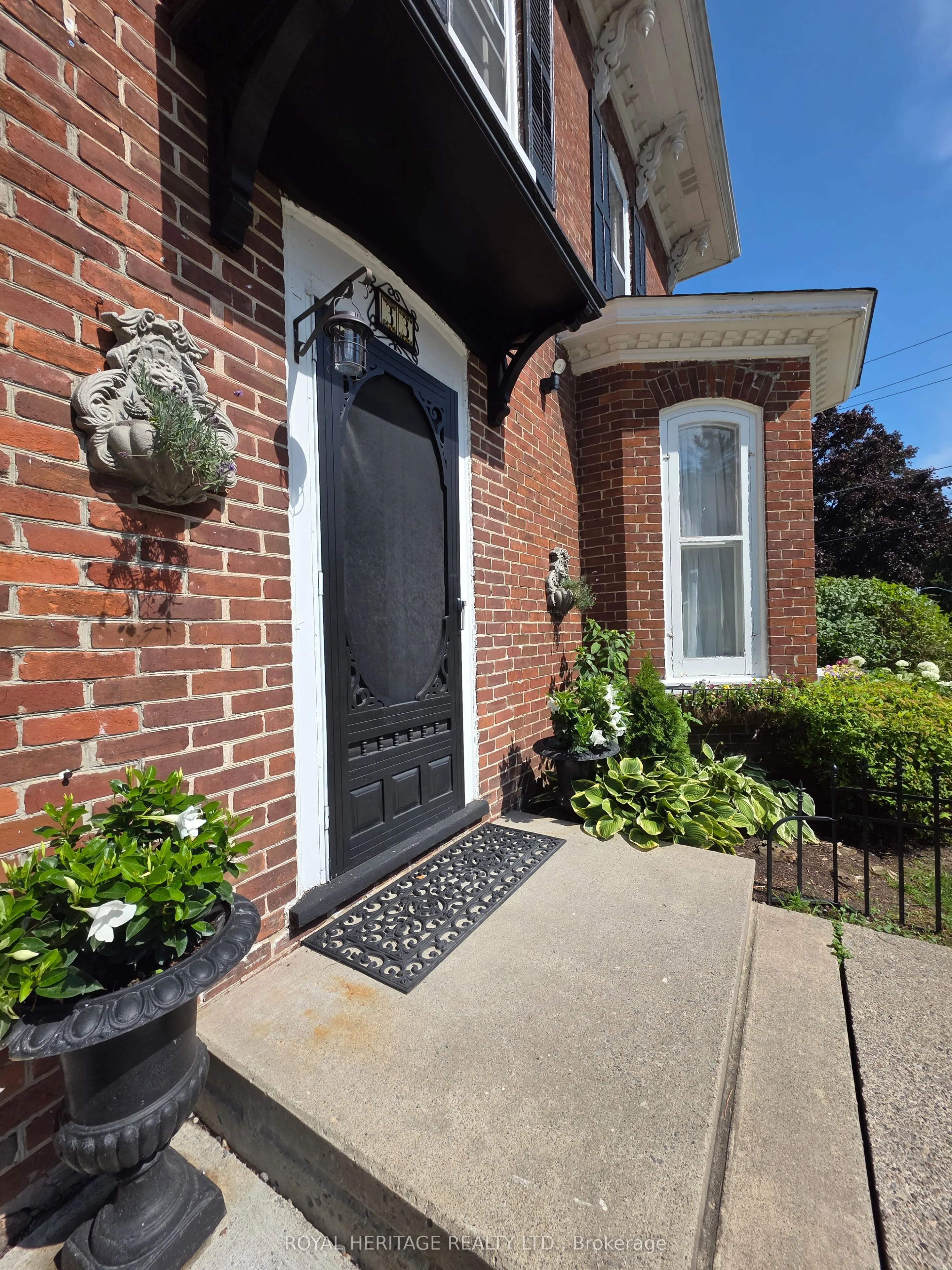 33 Kingsley Avenue
