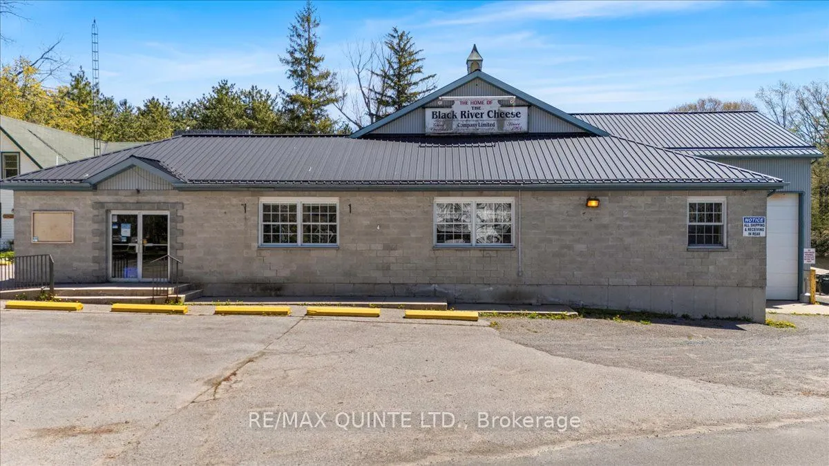 911-913 County Road 13