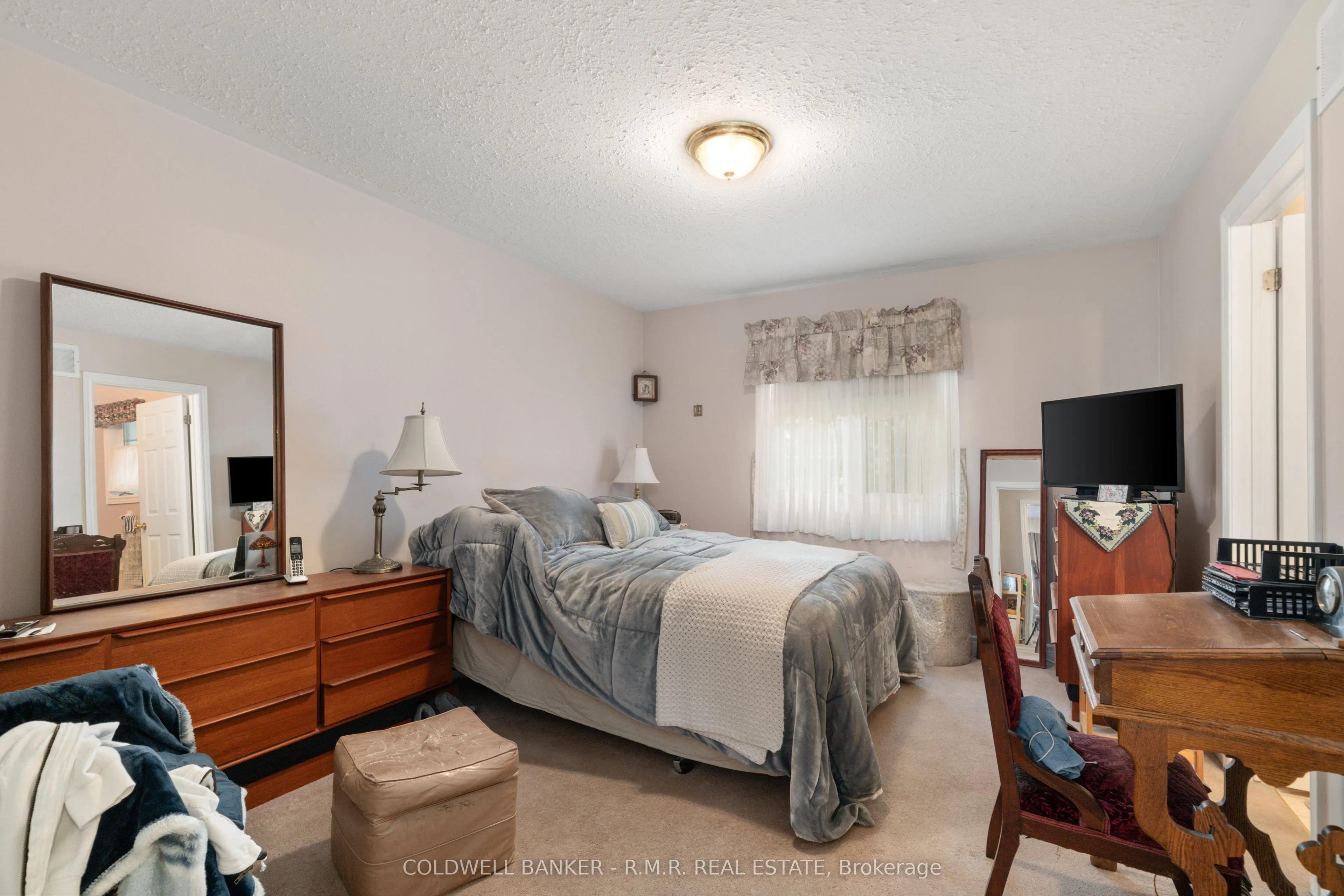 7 Eakins Crescent