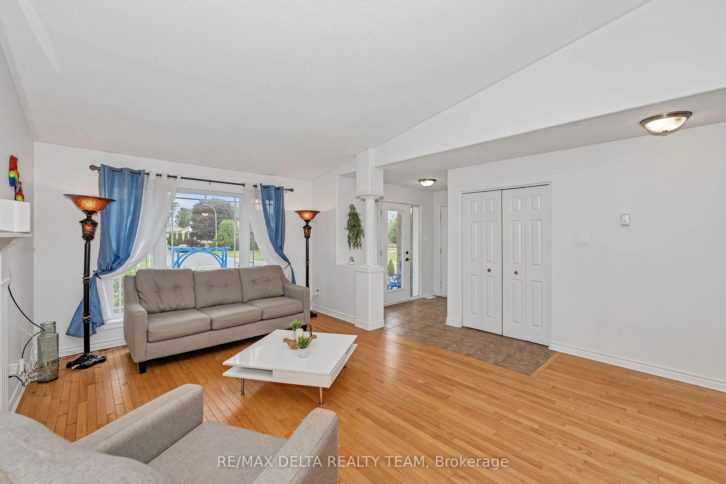 400 Centenaire Street