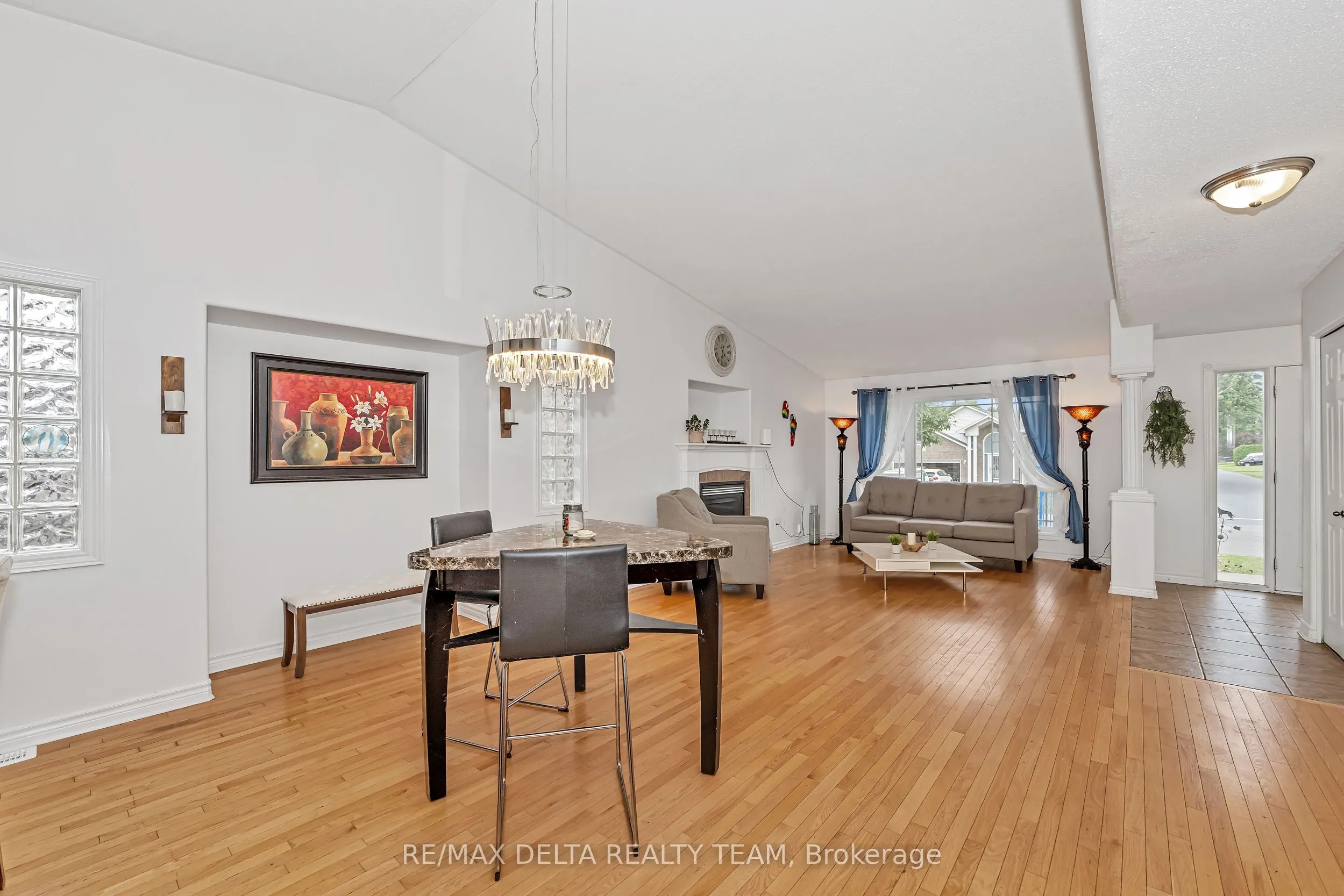 400 Centenaire Street