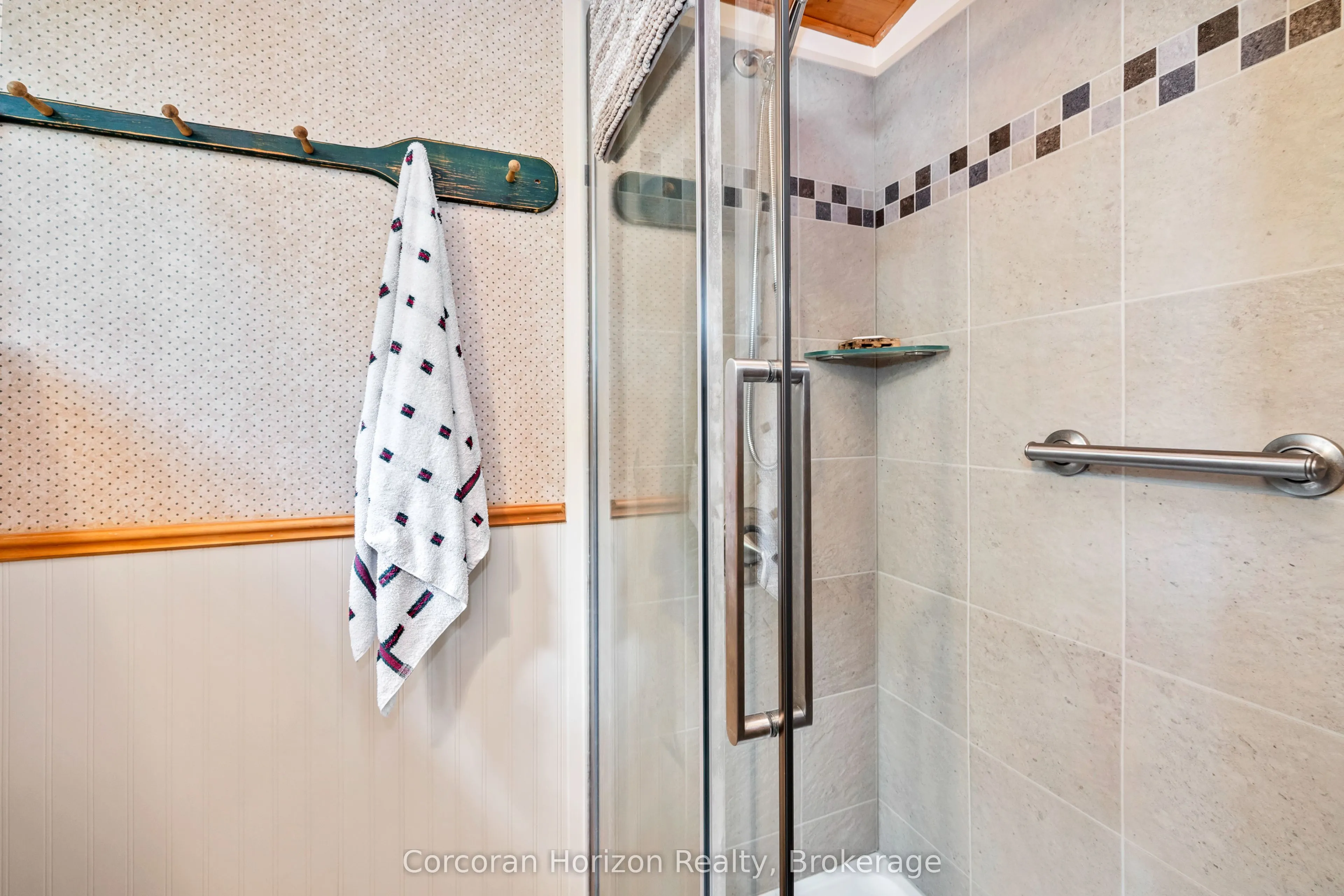 162 WINDING Way