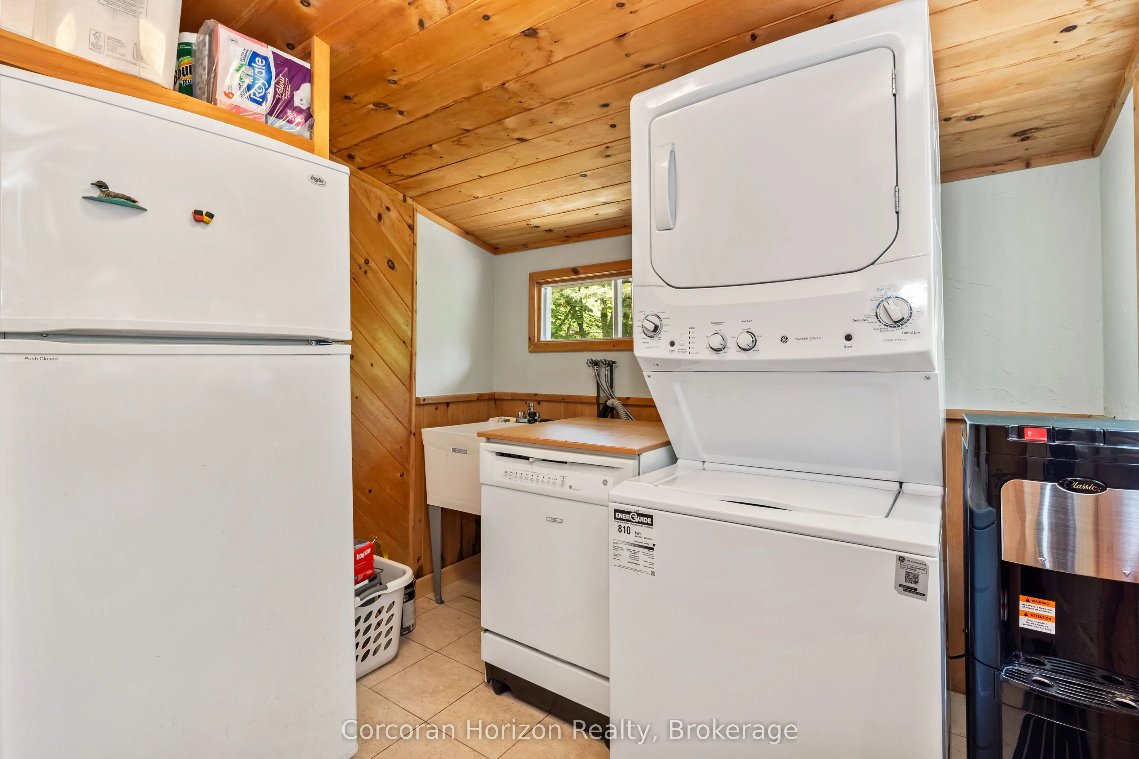 162 WINDING Way