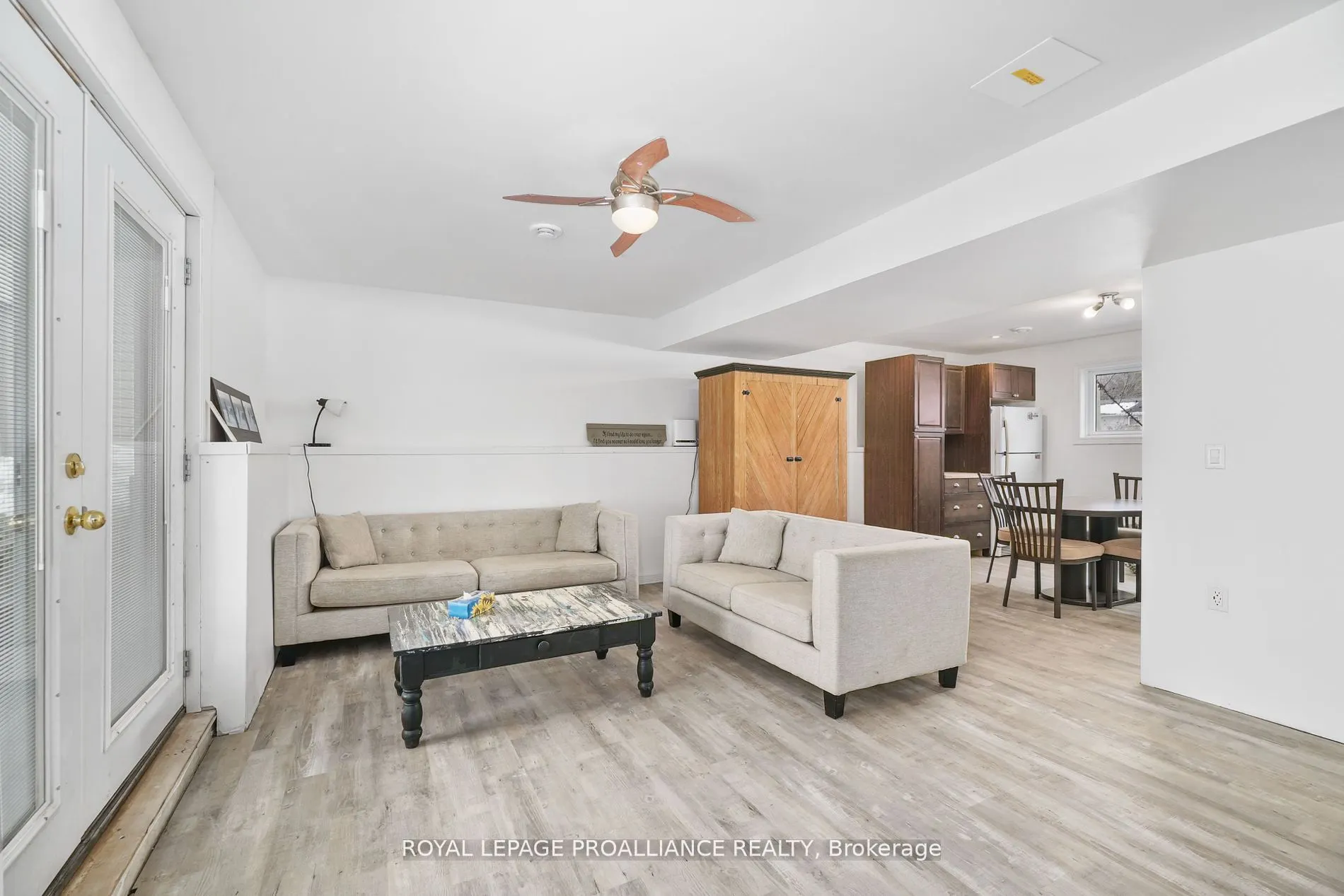 22 Butler Street W