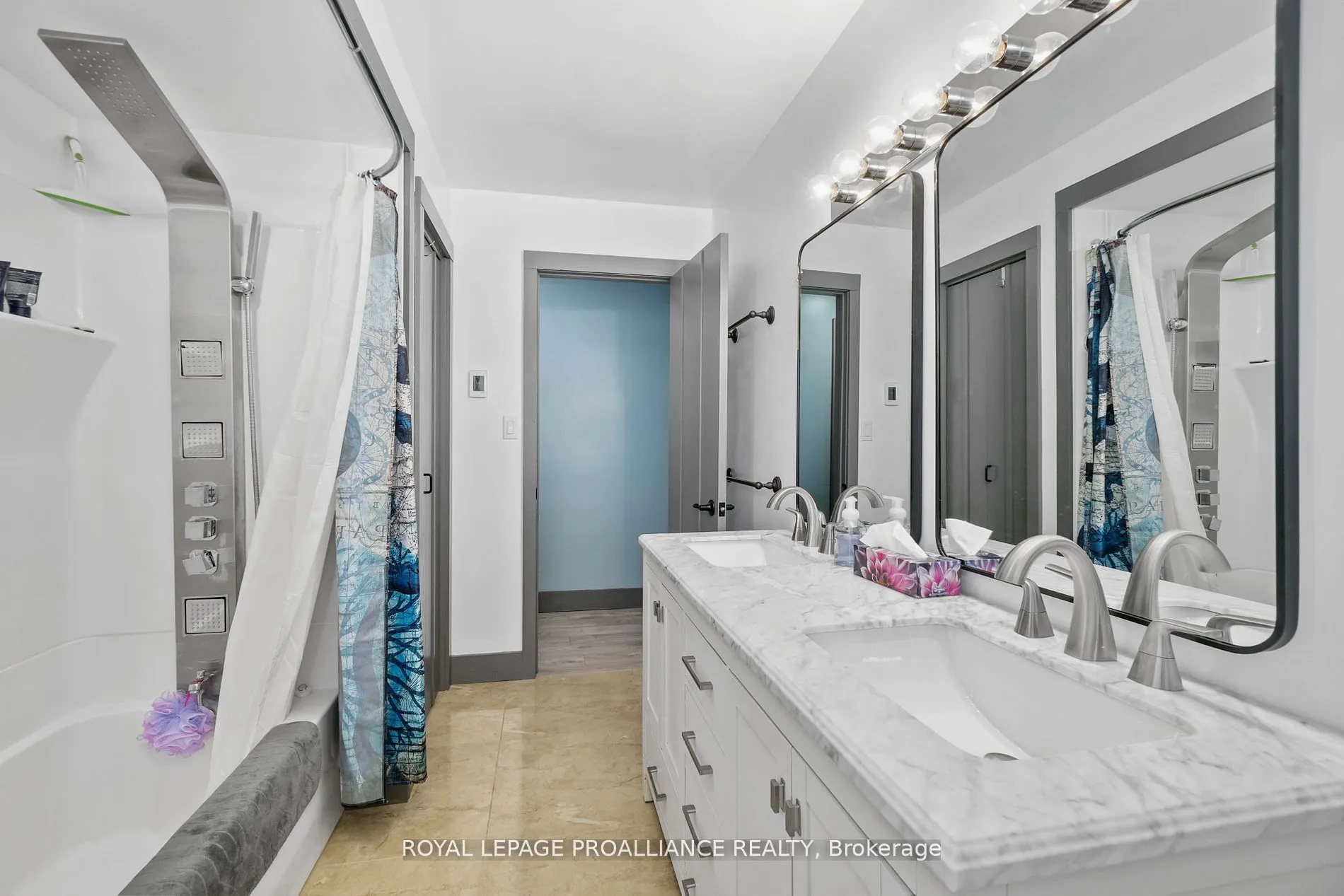 22 Butler Street W