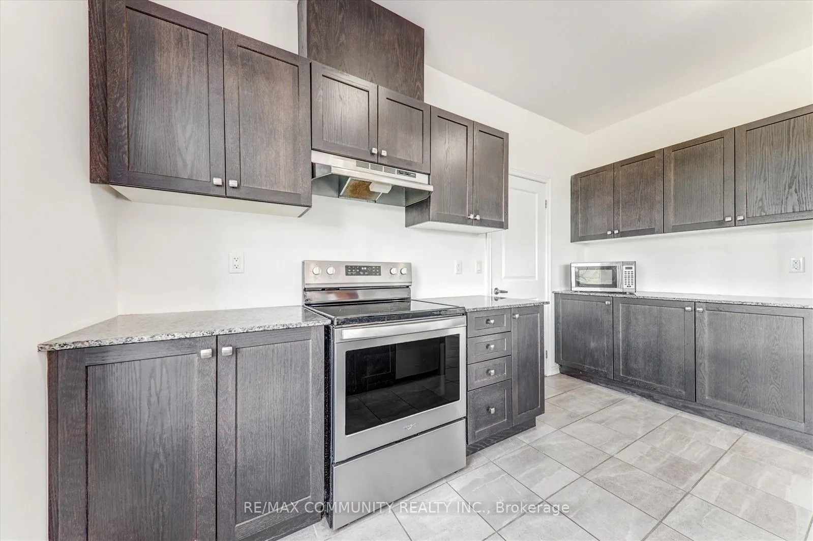 39 Summer Breeze Drive